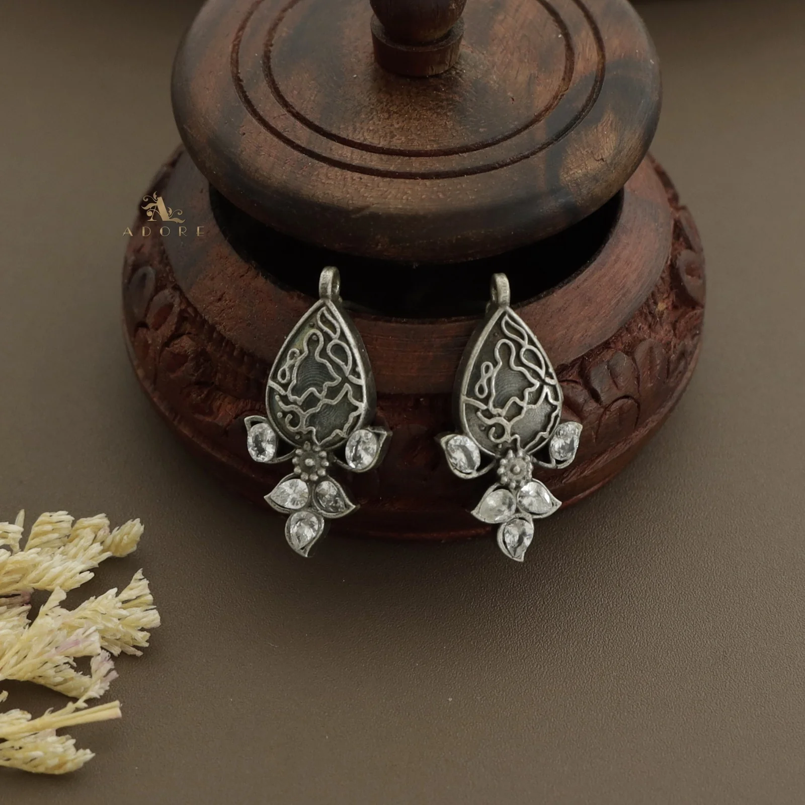 khushi Antique Neckpiece With Earring - Image 3