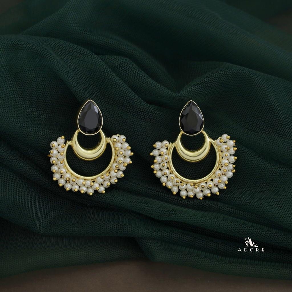 Drop Golden Moon Cluster Pearl Earring - Image 9