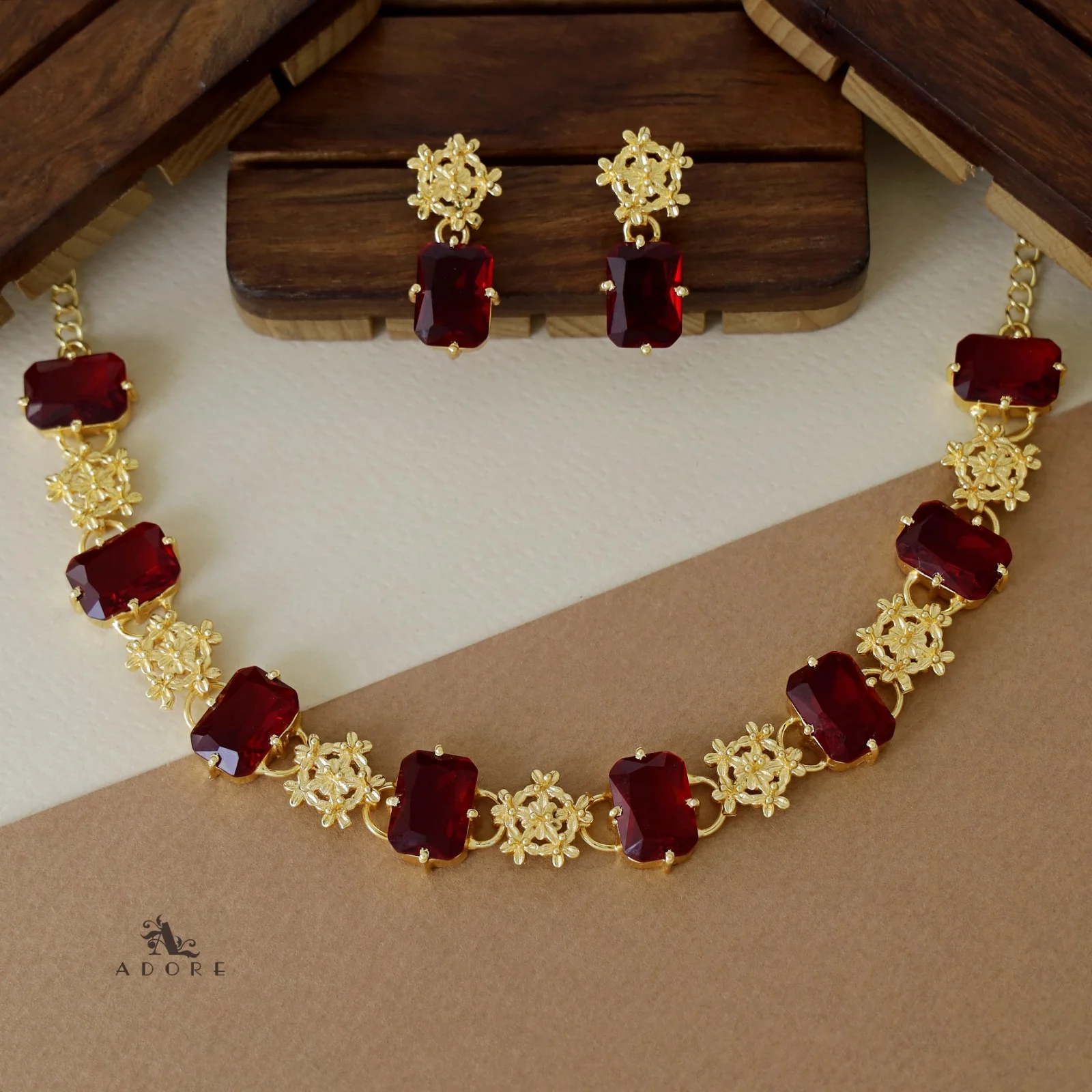 Nayara Elite Glossy Neckpiece With Earring - Image 12