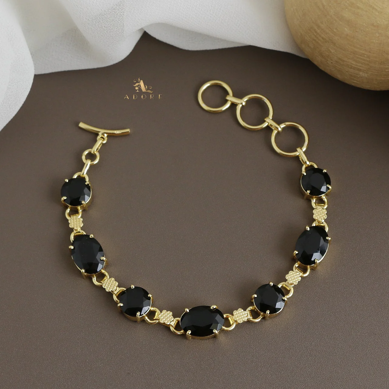 Shamina Glossy Bracelet - Image 4