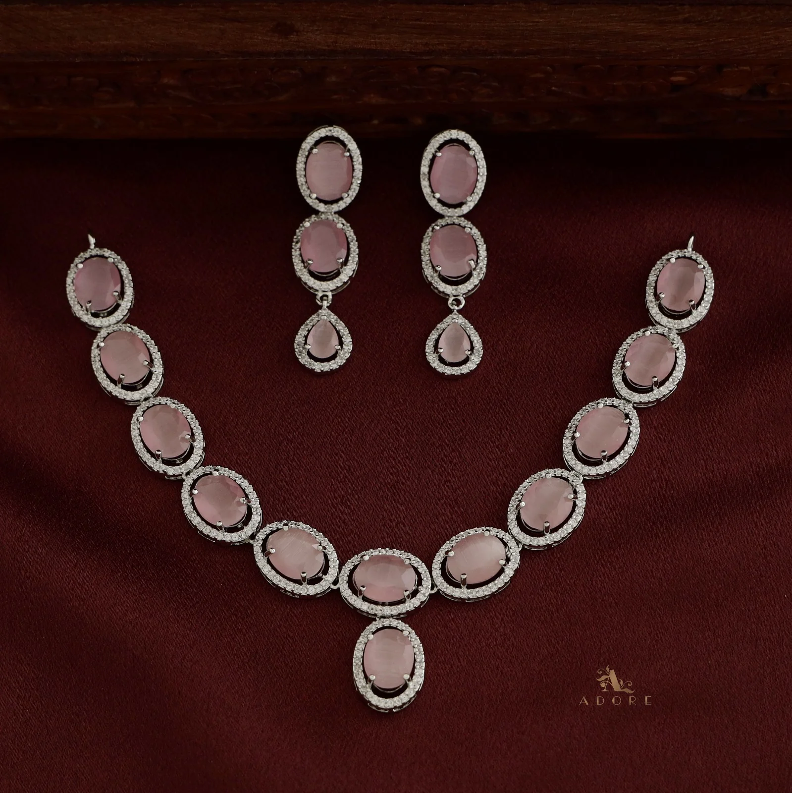 Silver Cordula Oval Short Neckpiece With Earring - Image 4