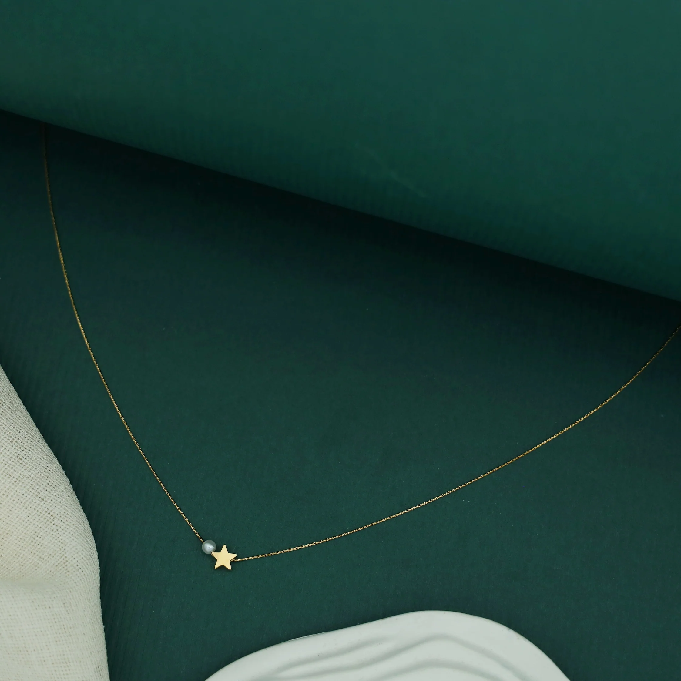 Cresida Star + Flower Pearl Neckpiece - Image 4