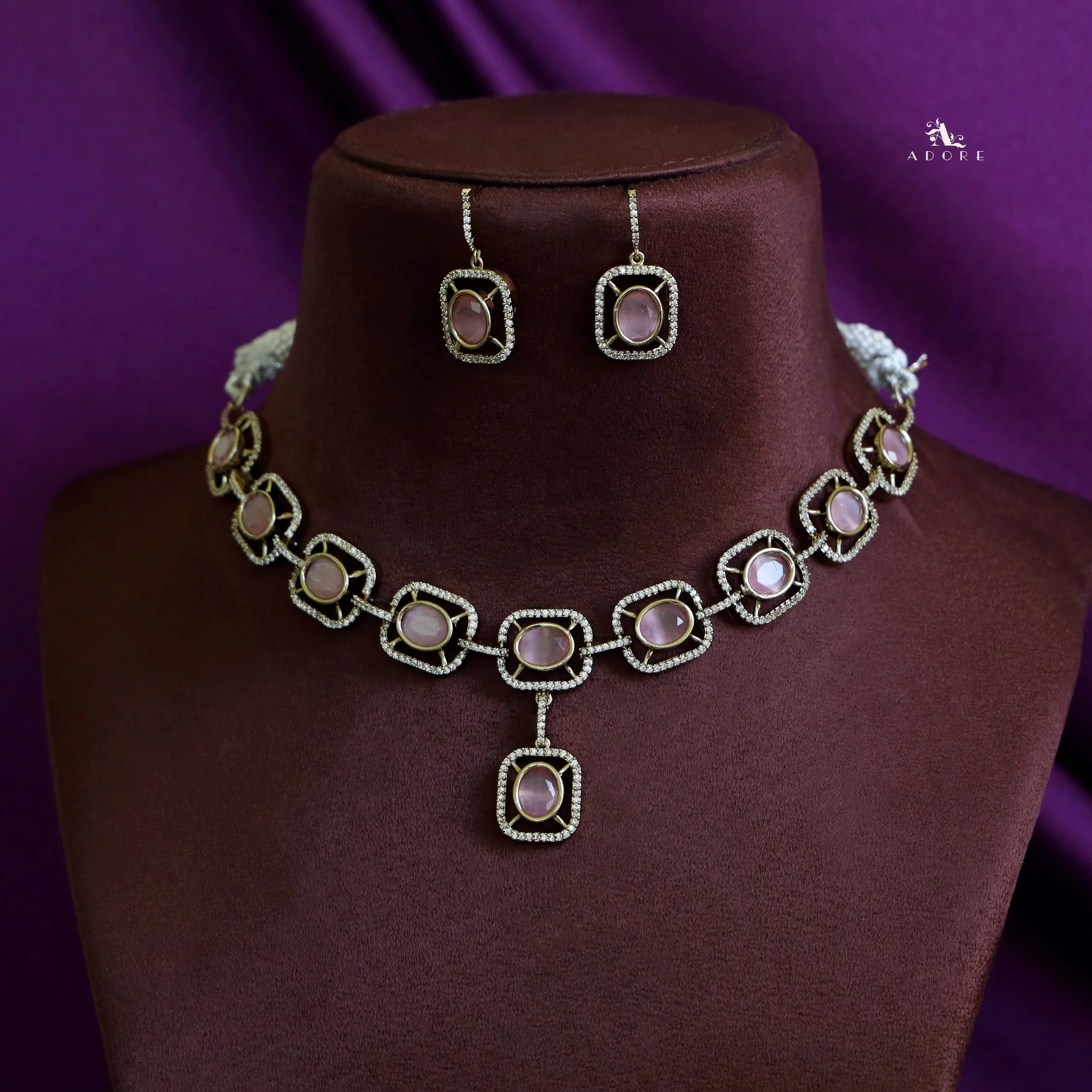 Curved Rectangle Oval Glossy Short Neckpiece with Earring - Image 10