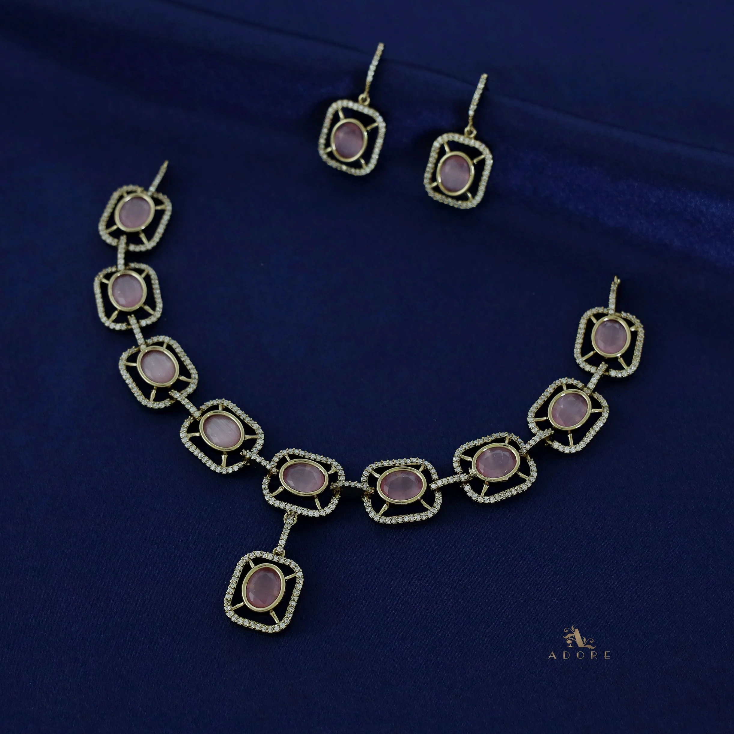 Curved Rectangle Oval Glossy Short Neckpiece with Earring - Image 8