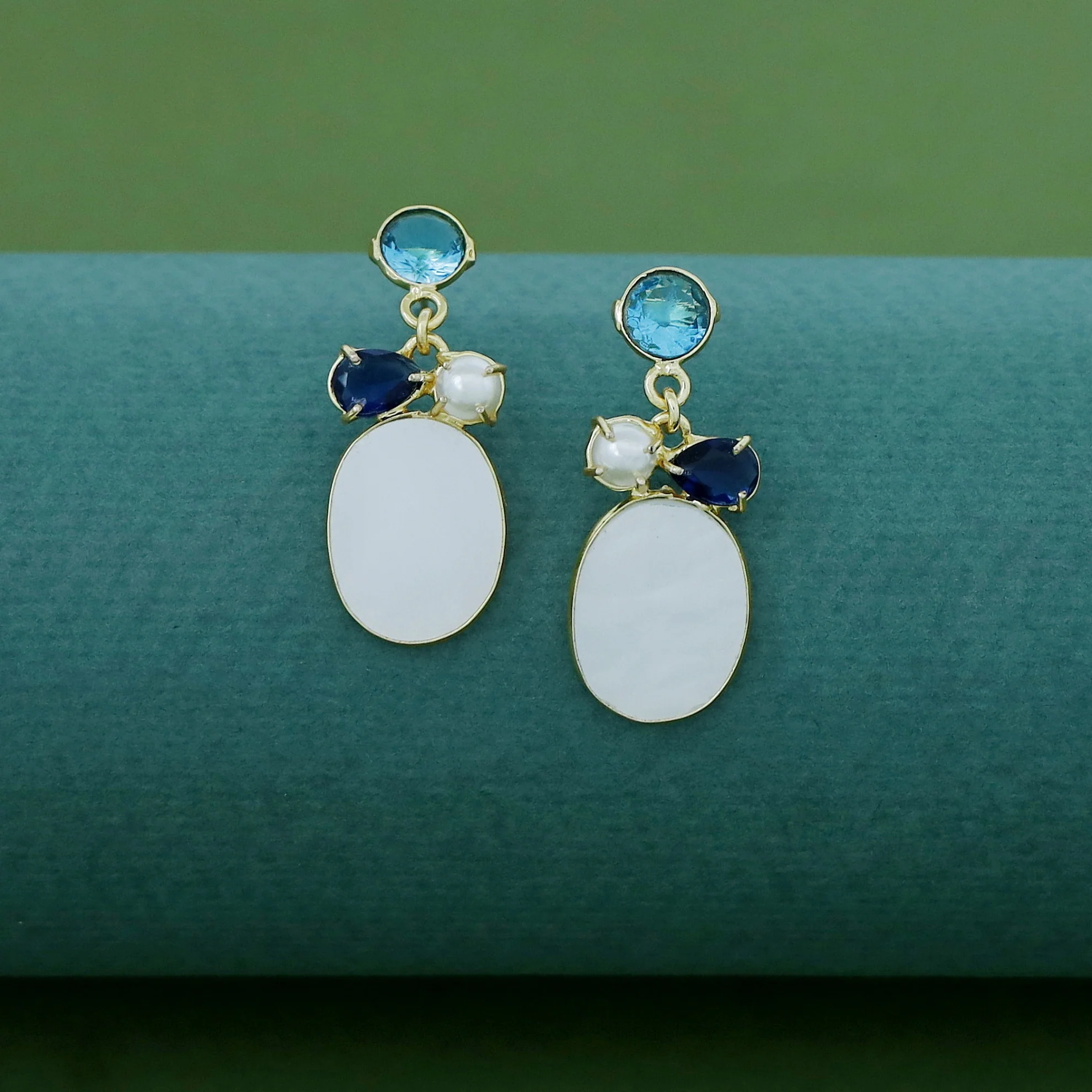 Dalia Dual Glossy Pearl MOP Earring - Image 3