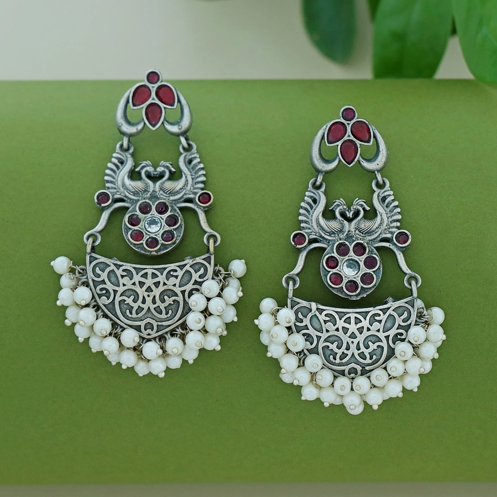 Dana Dual Mayura Cluster Pearl Earring - Image 2