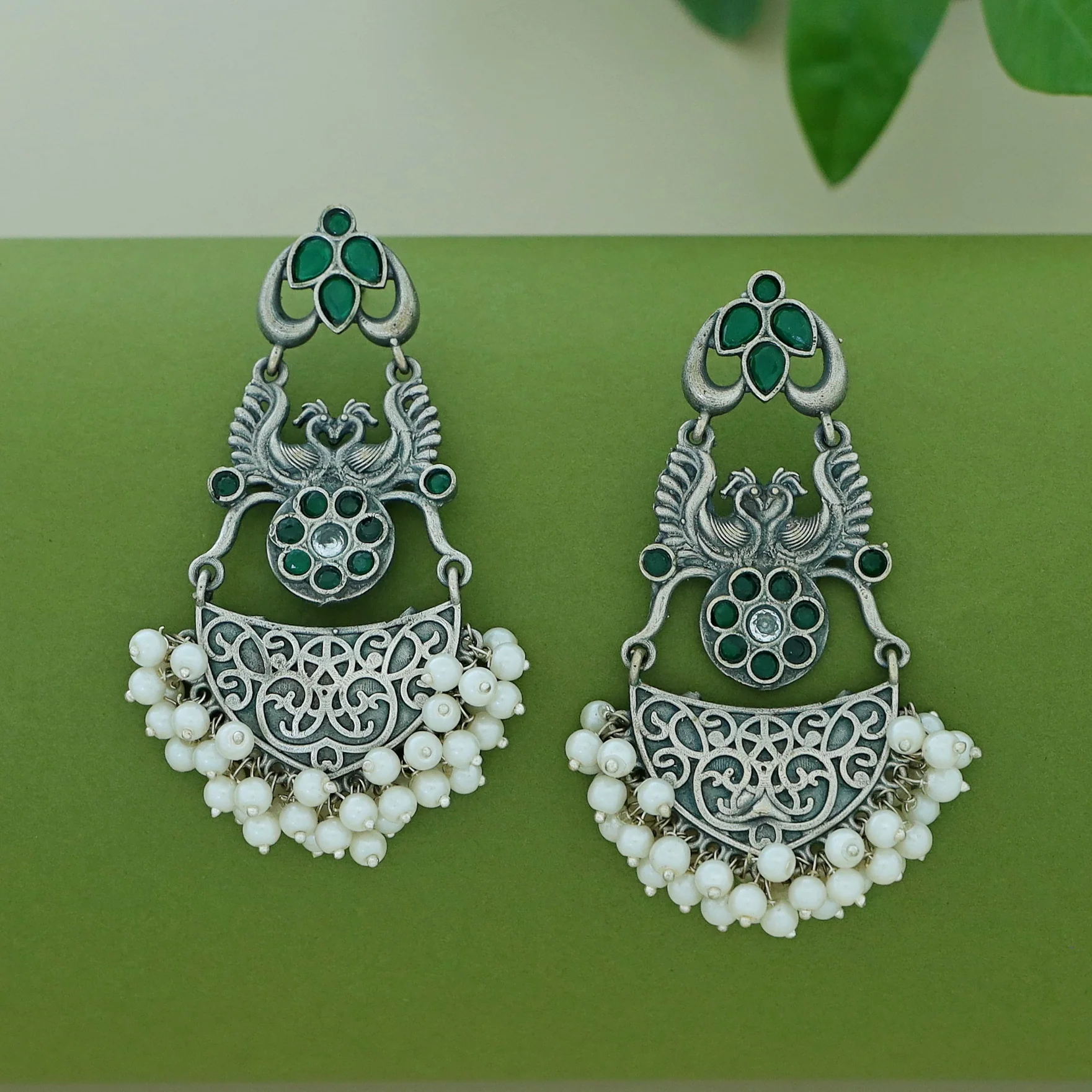 Dana Dual Mayura Cluster Pearl Earring - Image 3