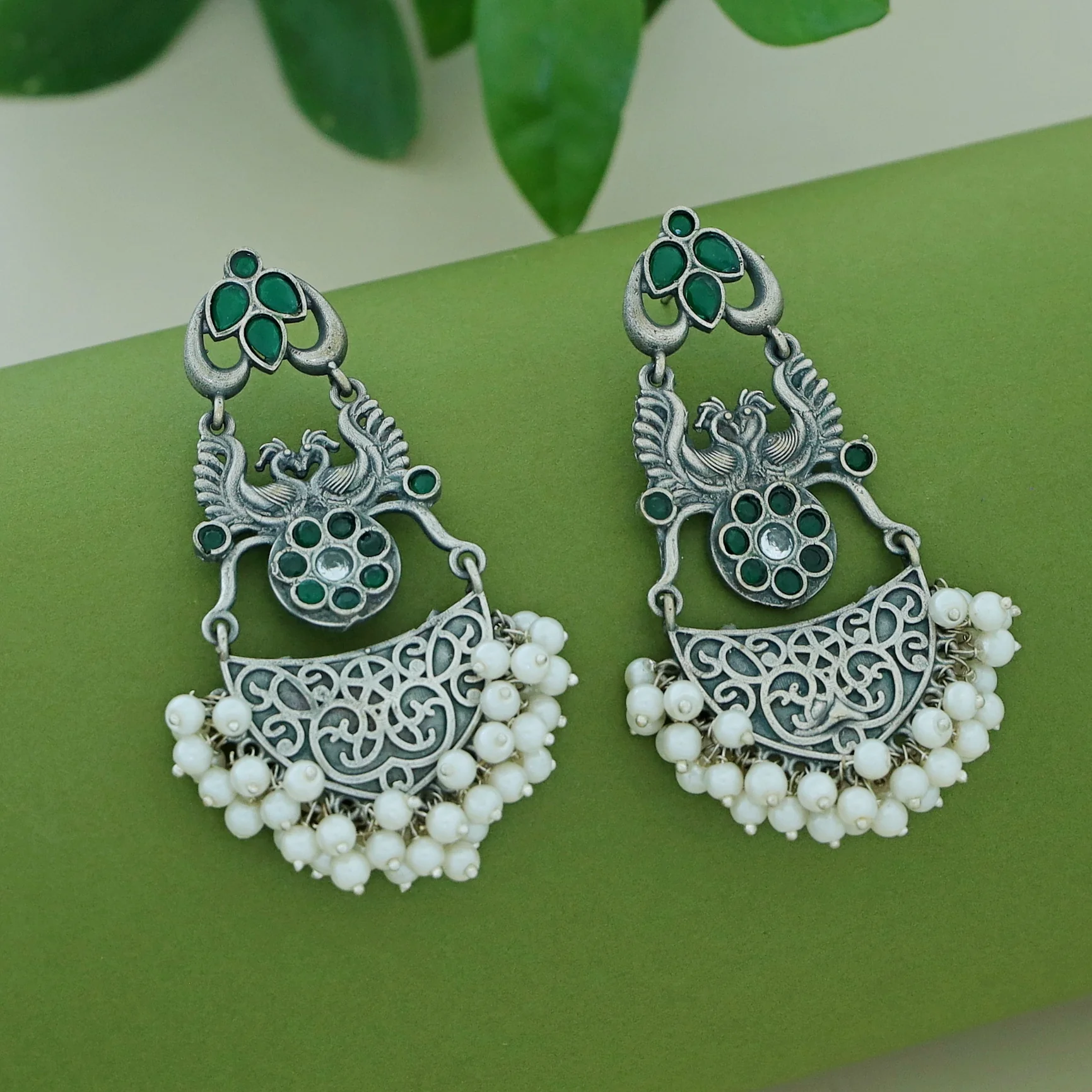 Dana Dual Mayura Cluster Pearl Earring - Image 7