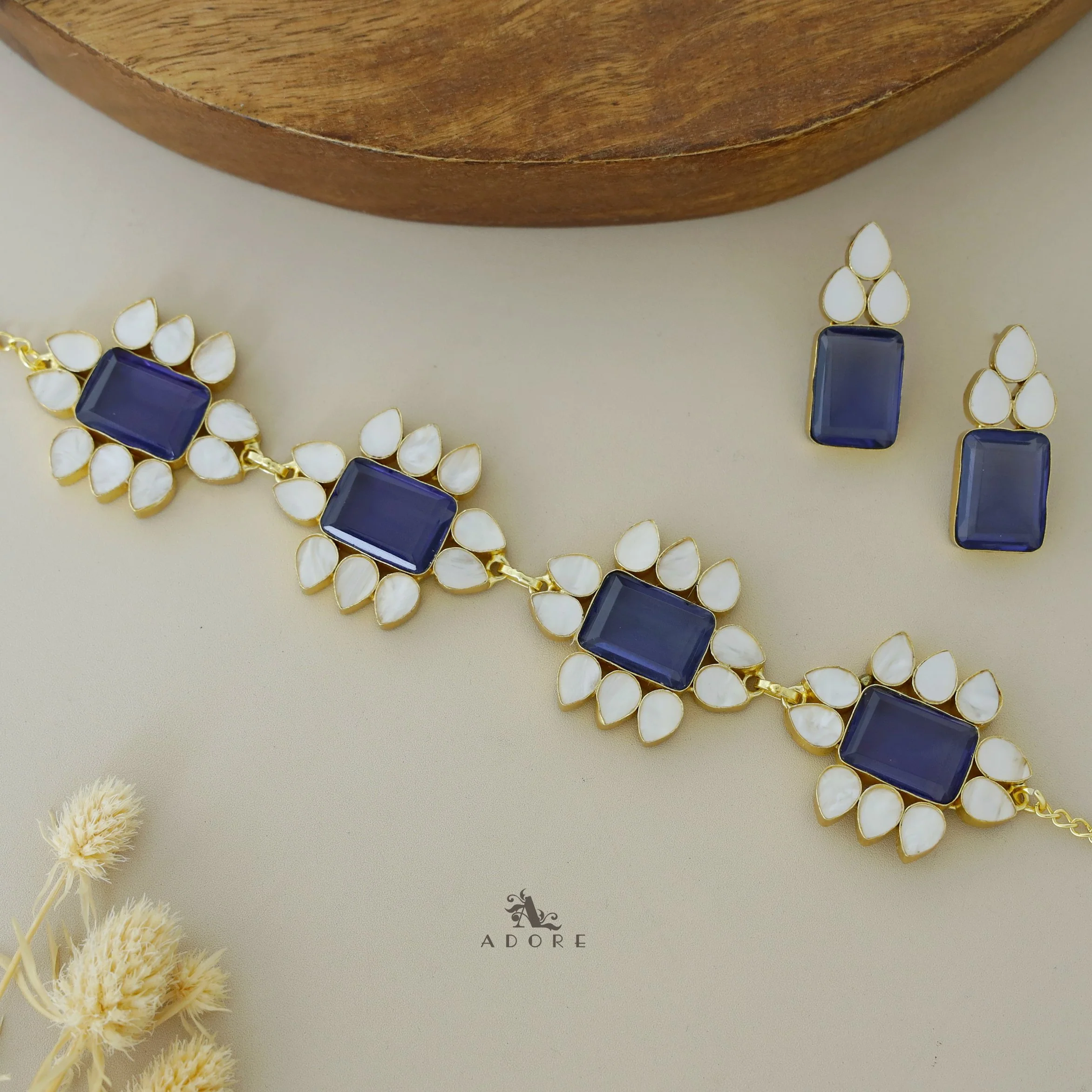 Dareia Flower MOP Rectangle Short Neckpiece with Earring - Image 10