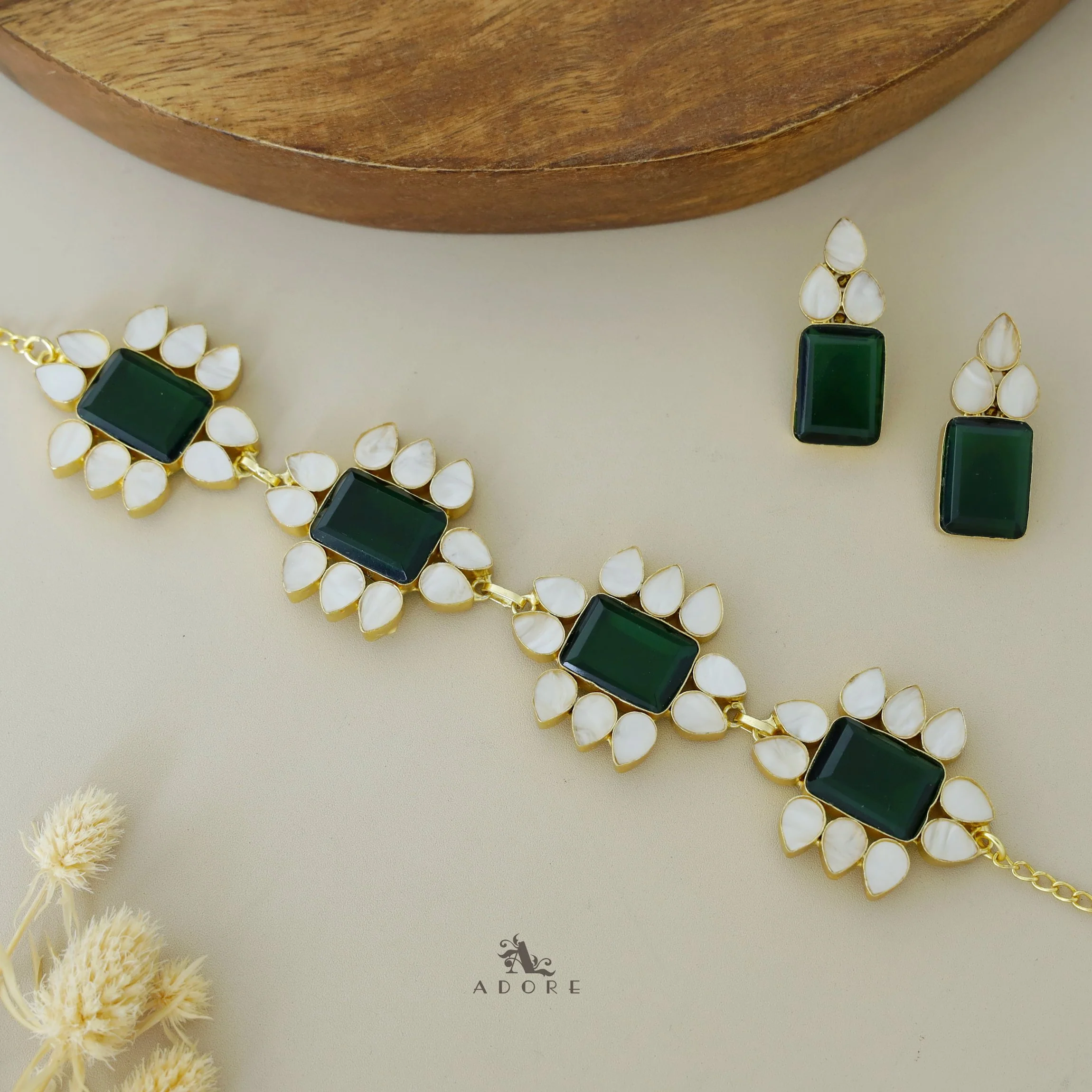 Dareia Flower MOP Rectangle Short Neckpiece with Earring - Image 9