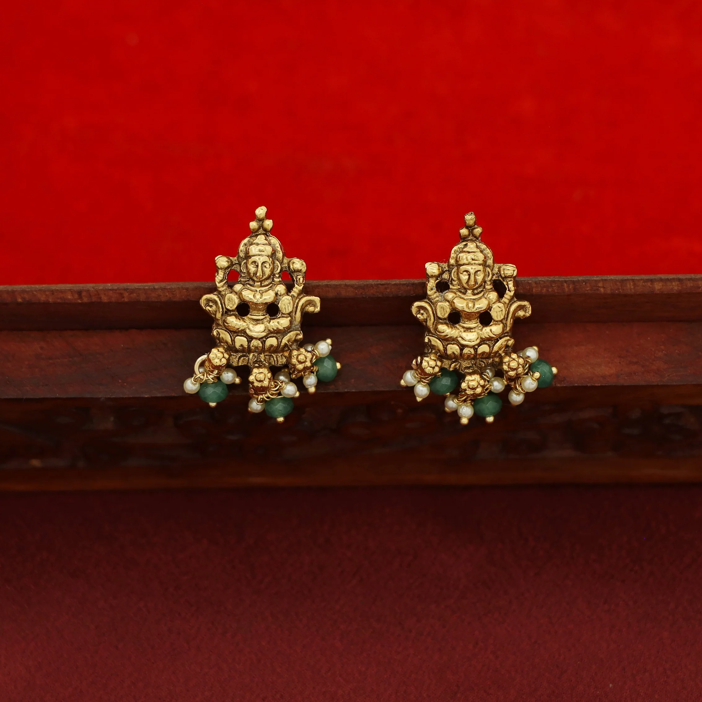 Darpana Devi 5 Layer Beaded Choker With Earring - Image 4
