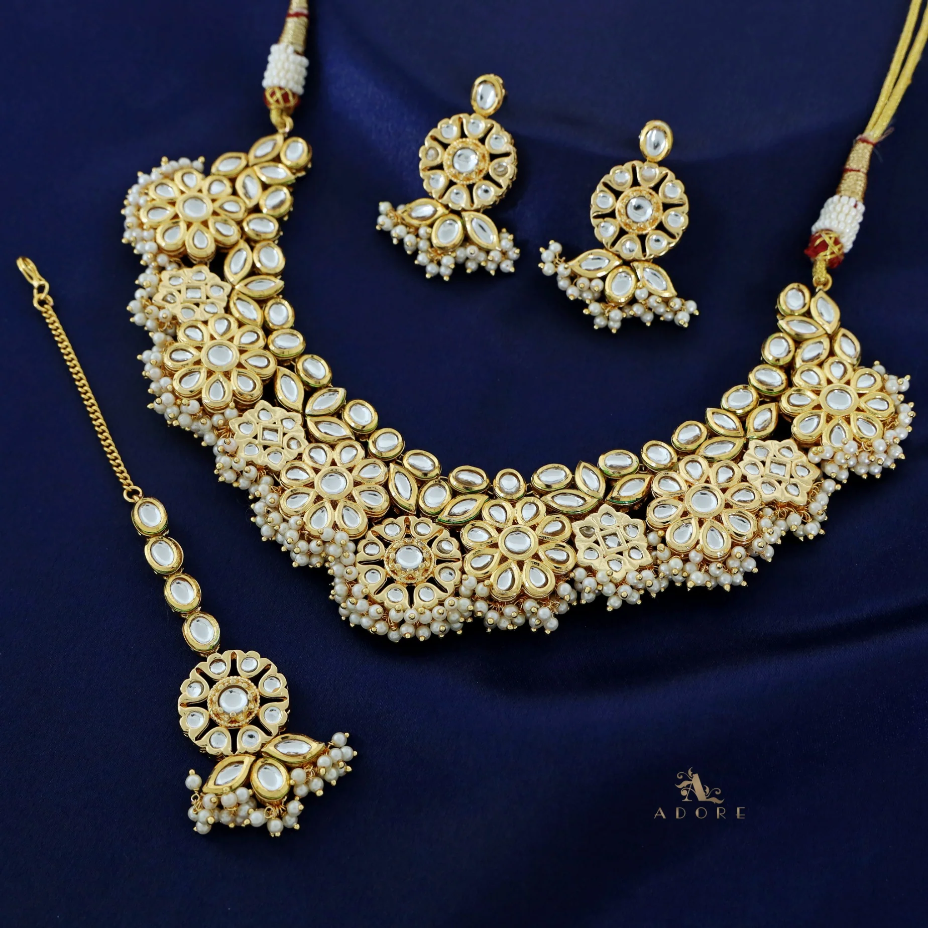 Premium Darpita Kundan Neckpiece With Earring + Tikka - Image 3