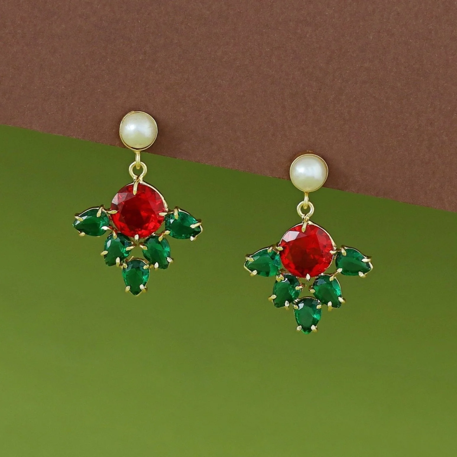Darya Glossy Pearl Earring - Image 2