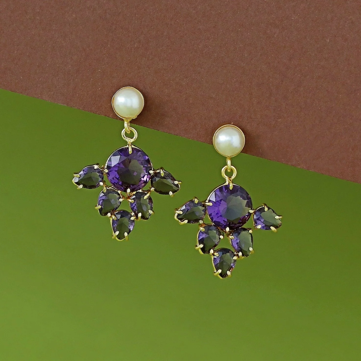 Darya Glossy Pearl Earring - Image 3