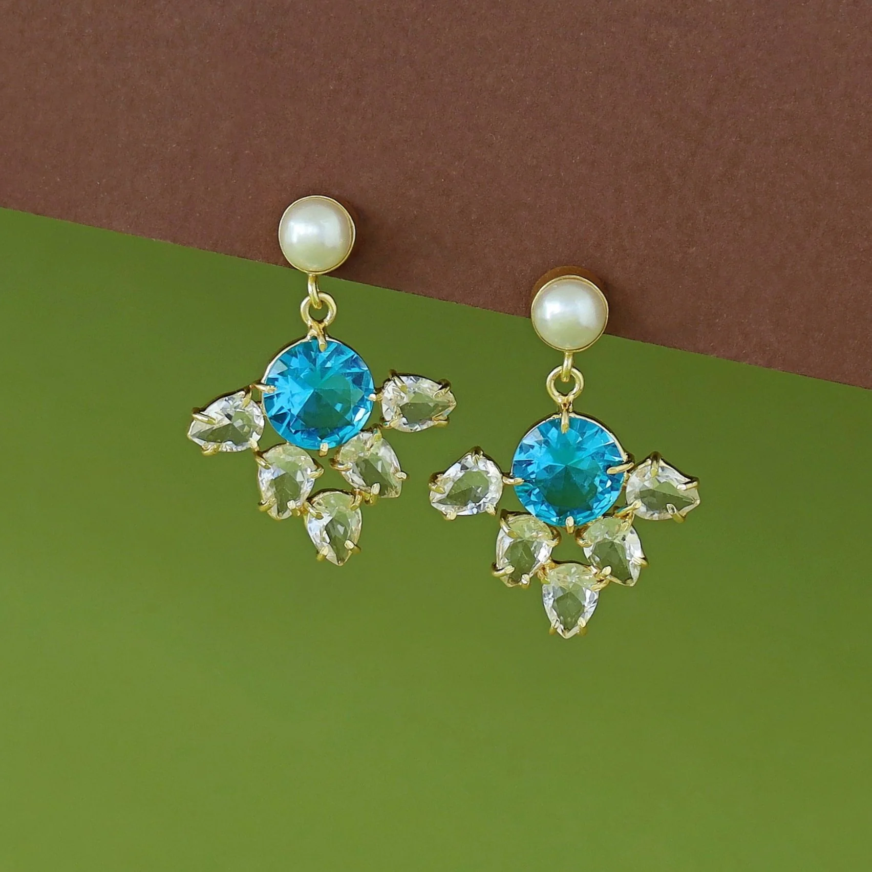 Darya Glossy Pearl Earring - Image 4