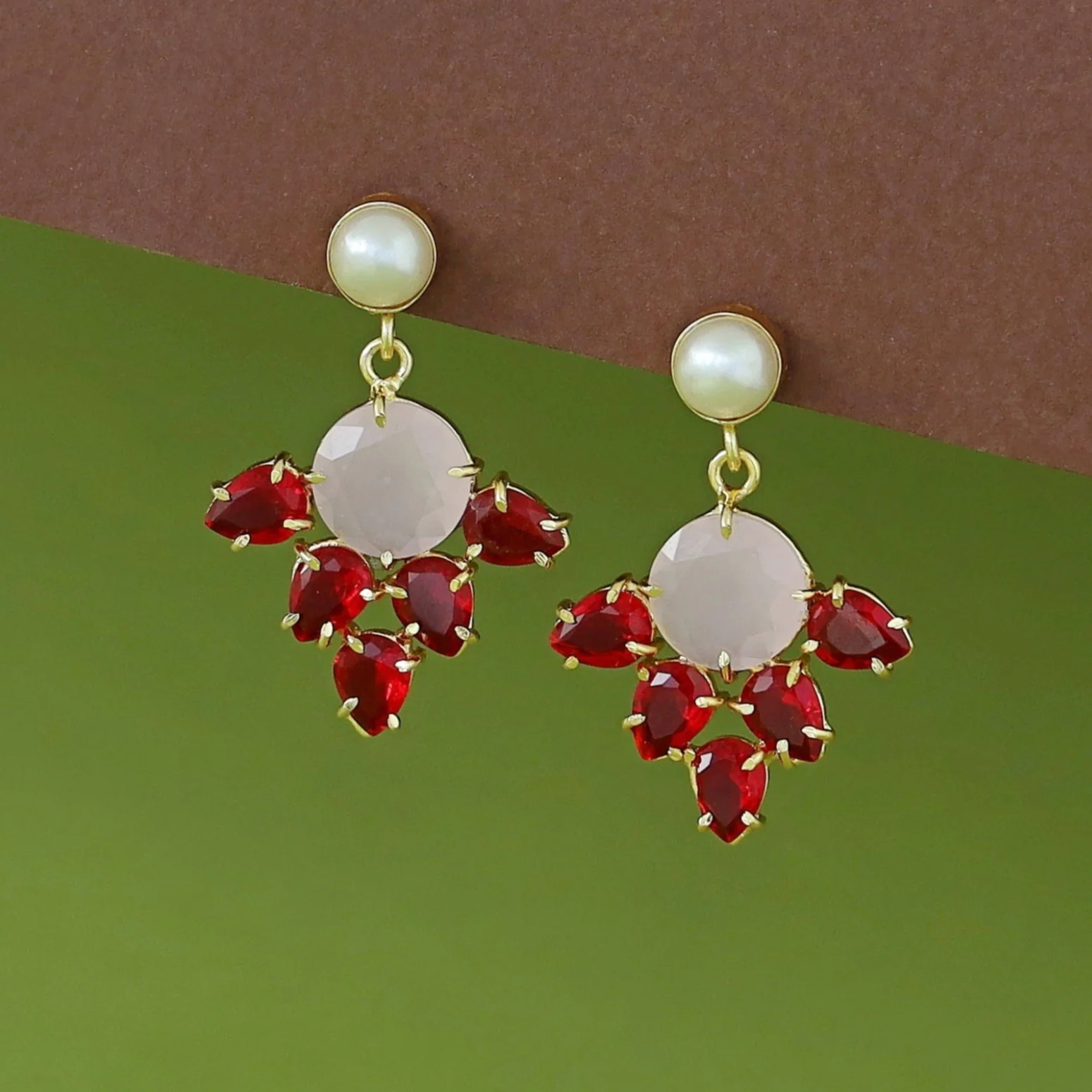 Darya Glossy Pearl Earring - Image 5