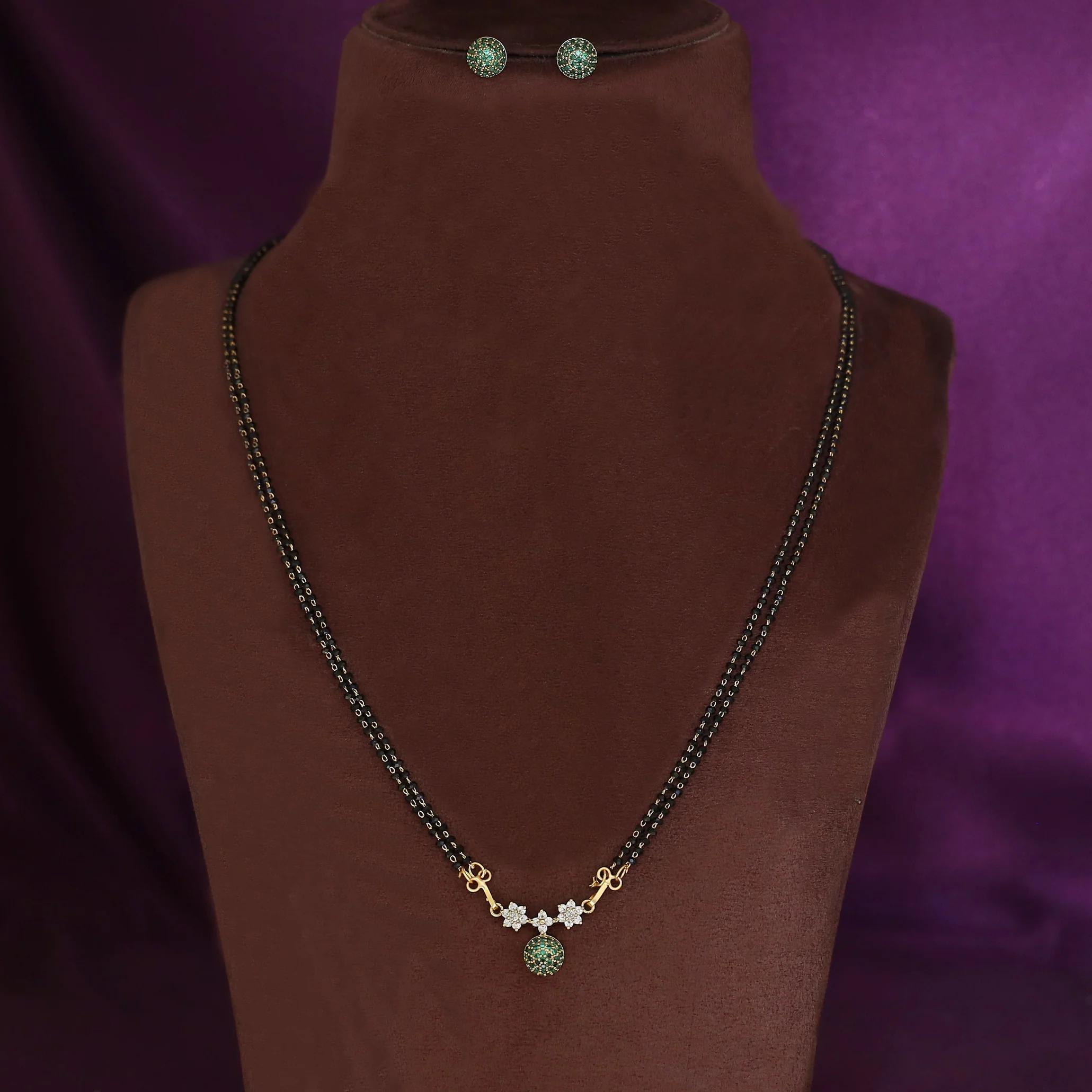 Dayanita Tri Flower AD Stone Circle Mangalsutra With Stud - Image 3