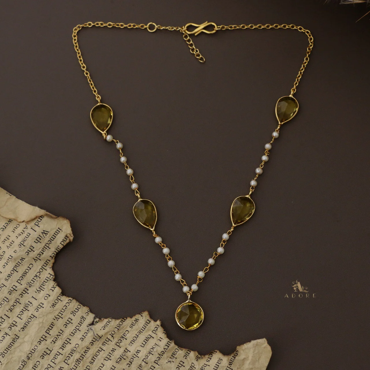 Daysha Glossy Pearl Neckpiece - Image 15