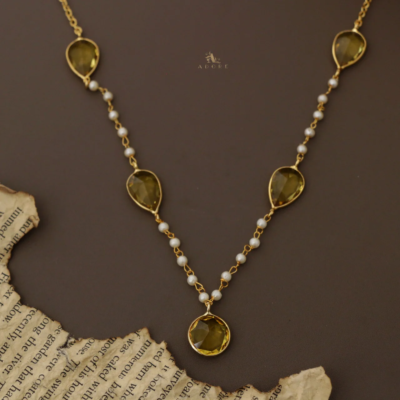Daysha Glossy Pearl Neckpiece - Image 17