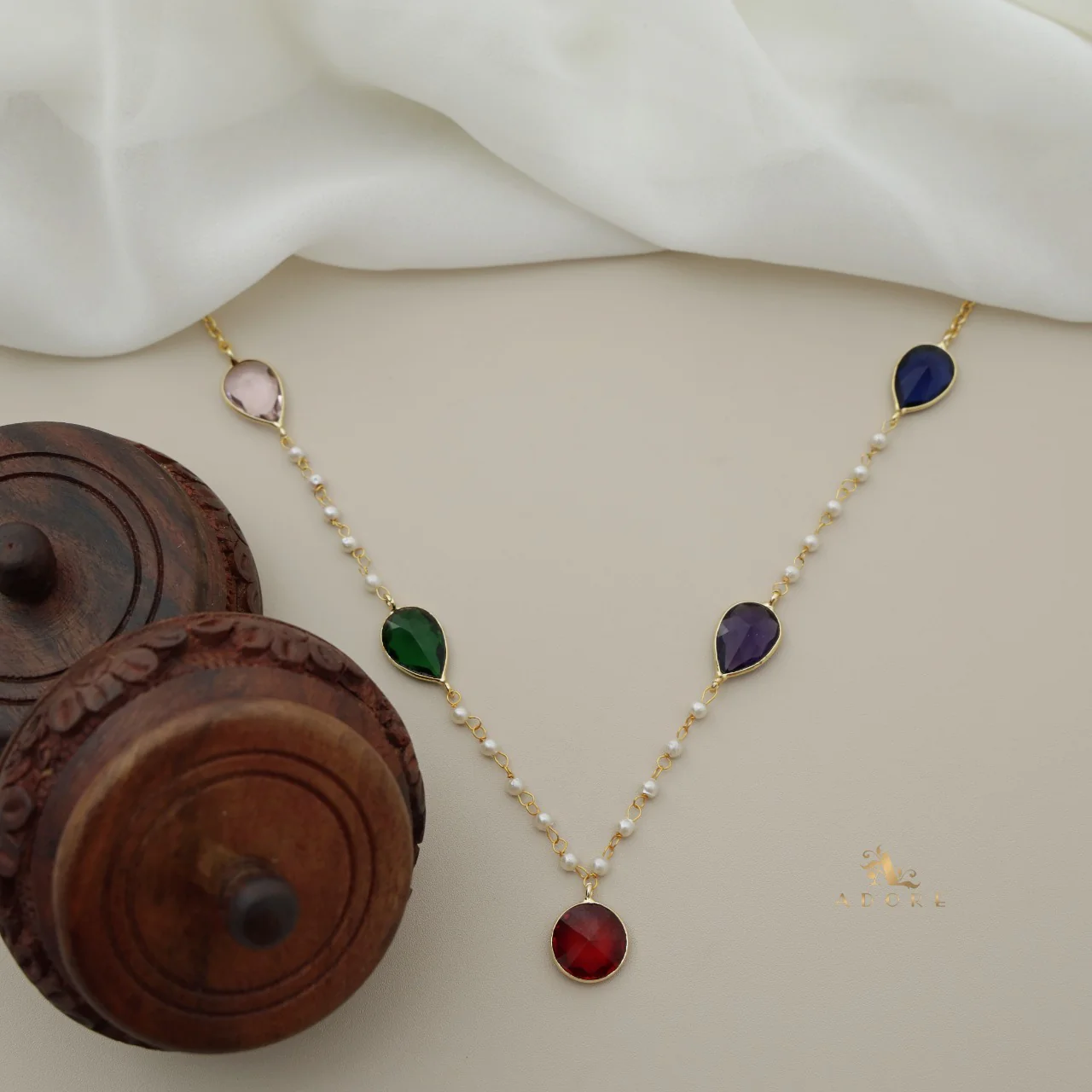 Daysha Glossy Pearl Neckpiece - Image 7