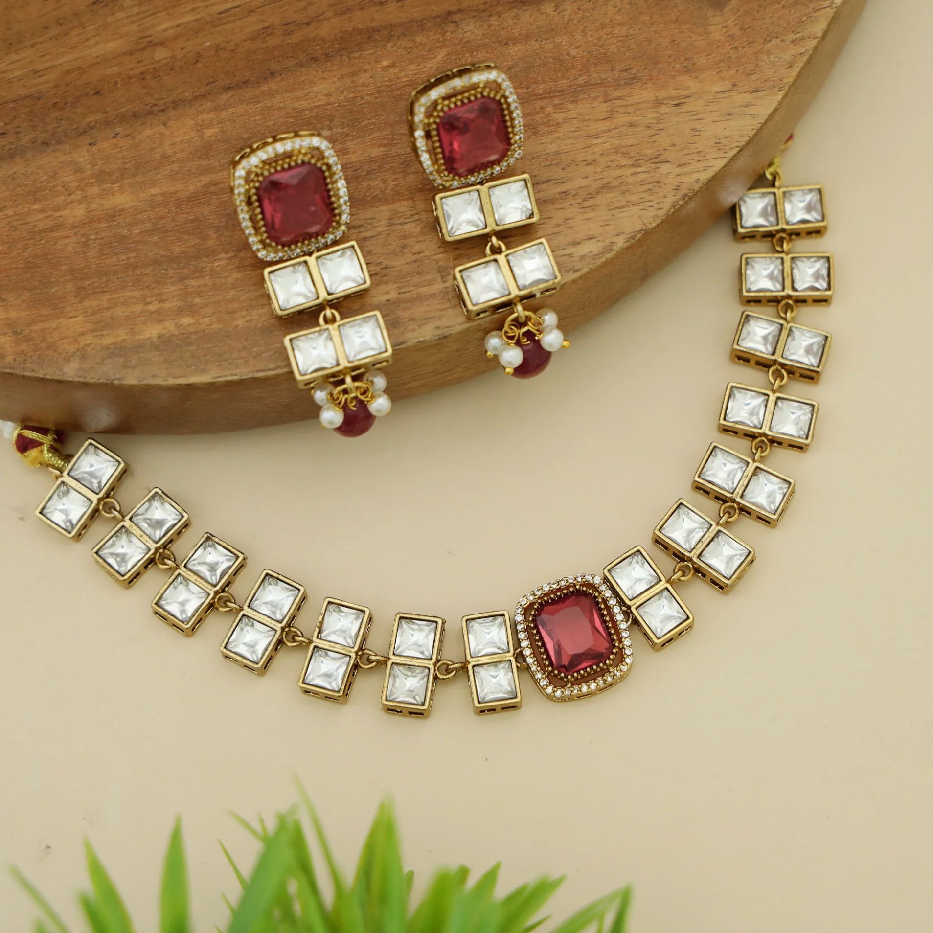 Deetya Dual Square Kundan Choker With Earring - Image 10