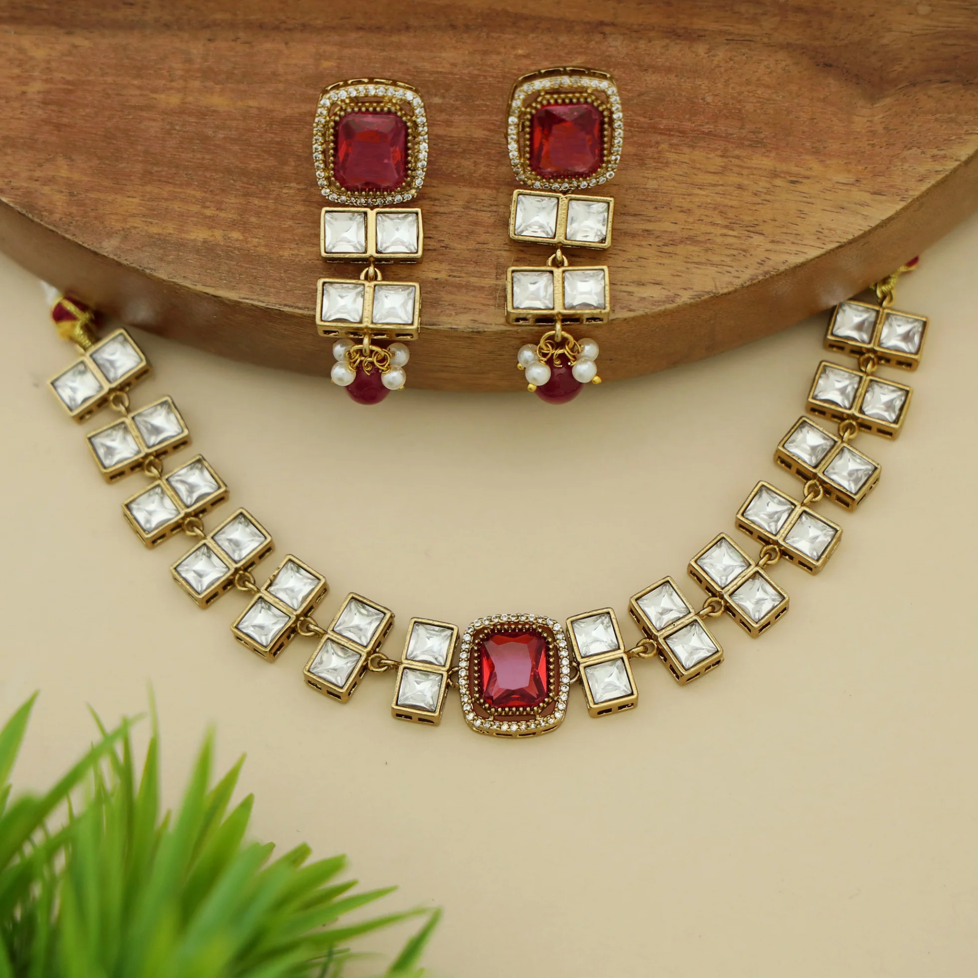 Deetya Dual Square Kundan Choker With Earring - Image 3