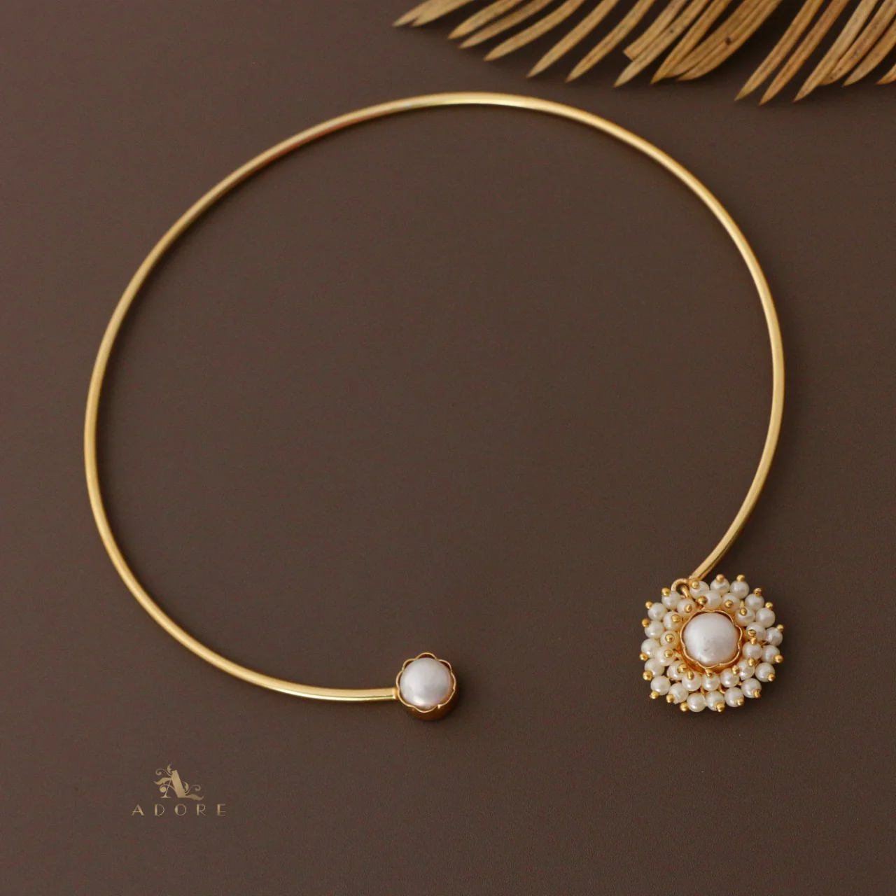 Della Cluster Pearl Neck Cuff - Image 5