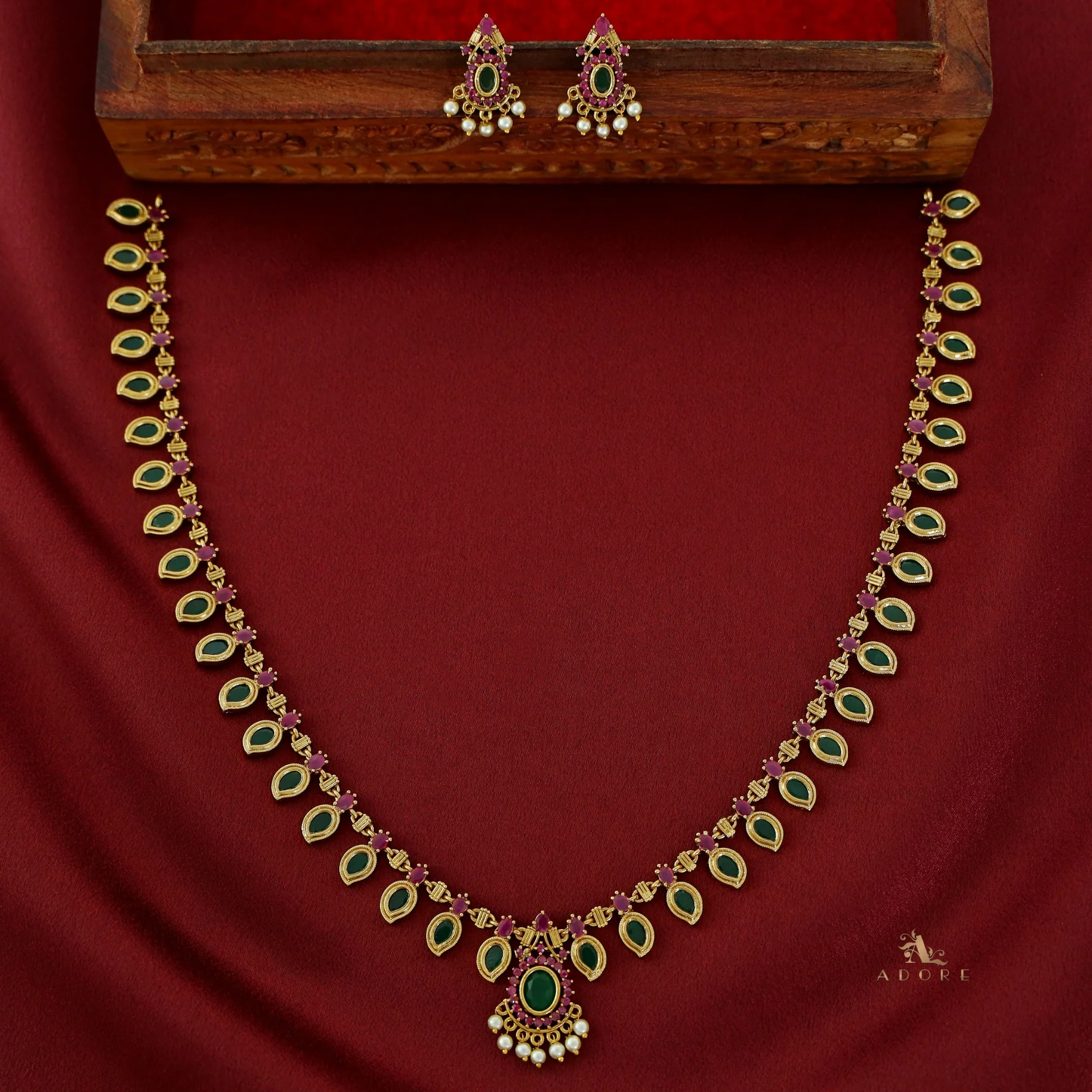 Devansha Palakka Long Neckpiece With Earring - Image 3