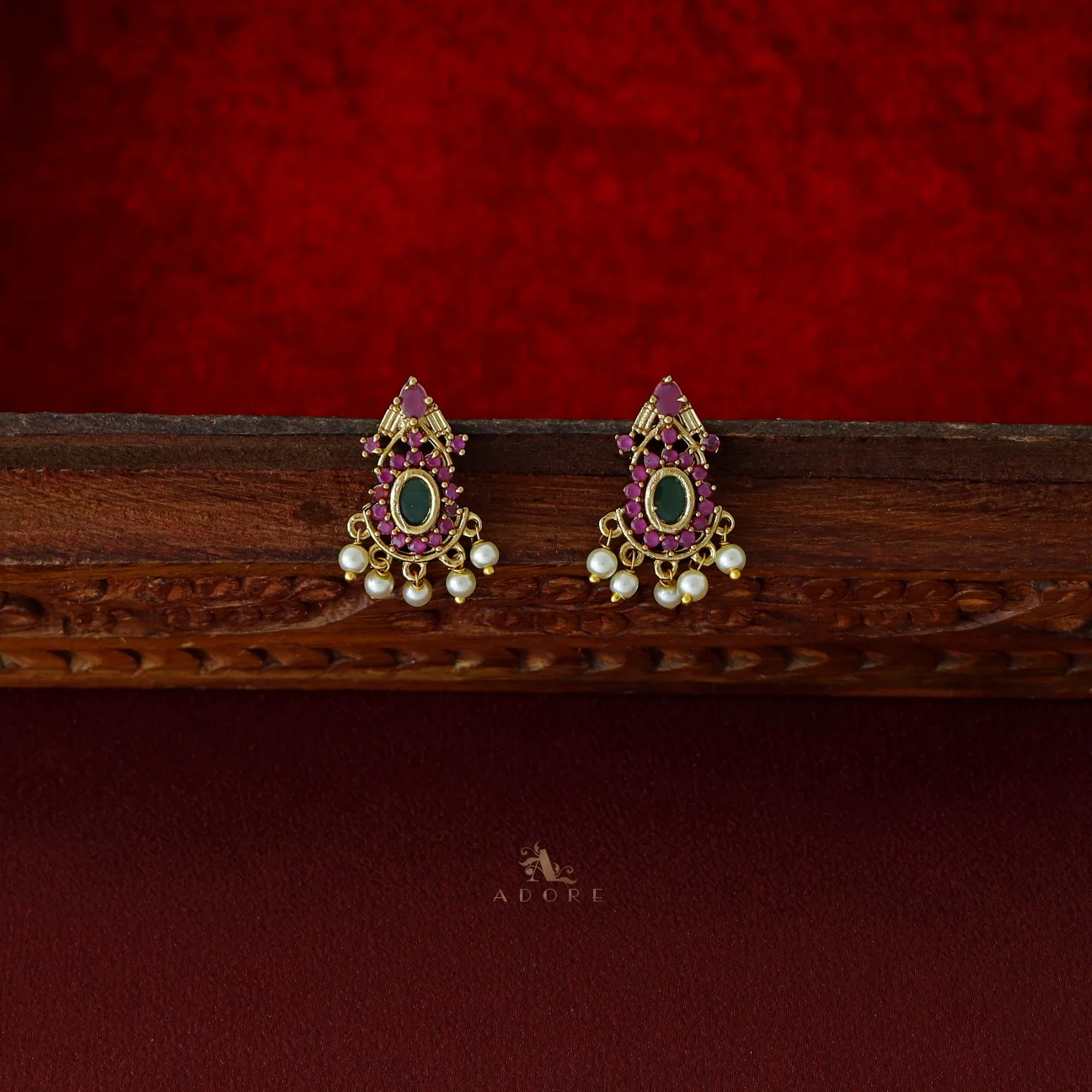 Devansha Palakka Short Neckpiece With Earring - Image 6