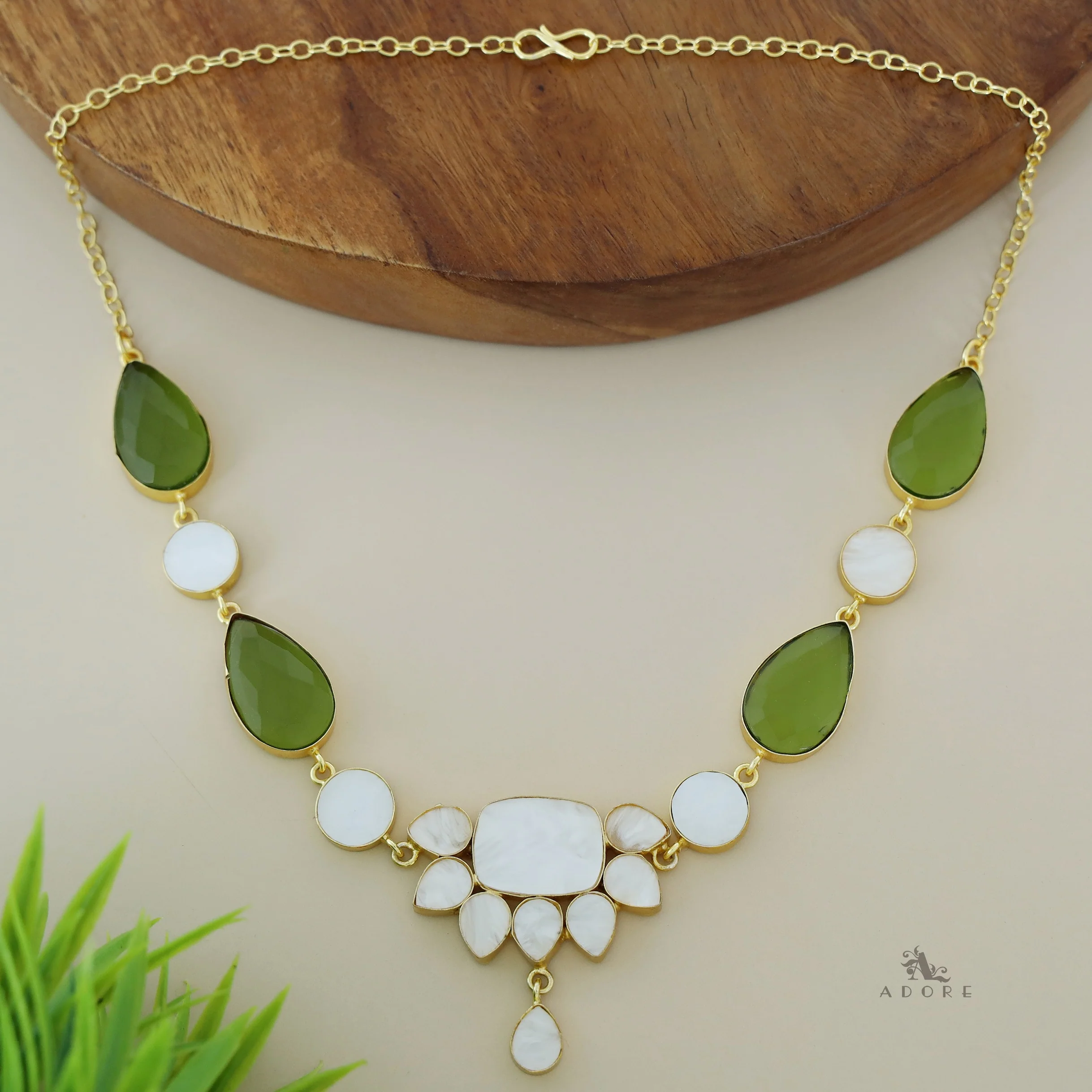 Dew Drop Flower MOP Short Neckpiece - Image 10