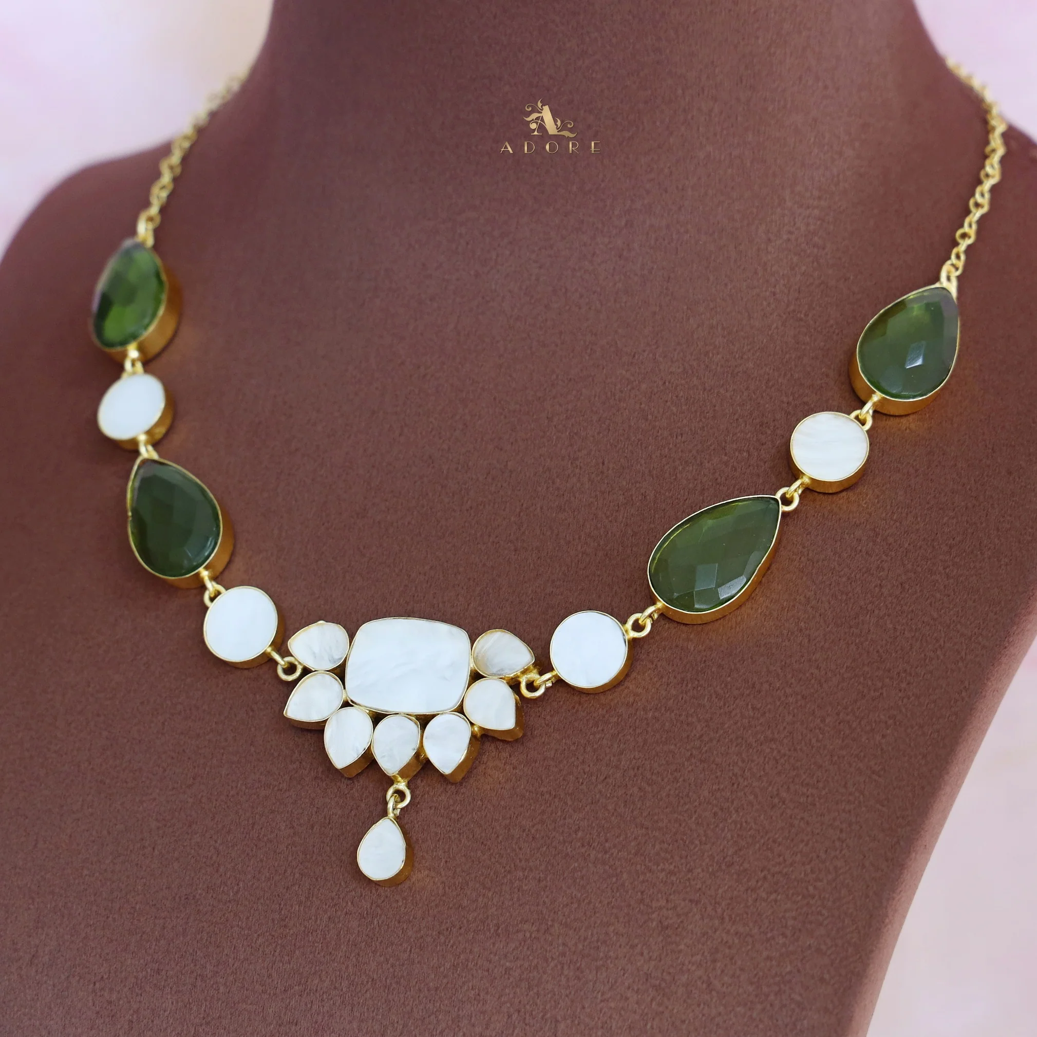 Dew Drop Flower MOP Short Neckpiece - Image 3