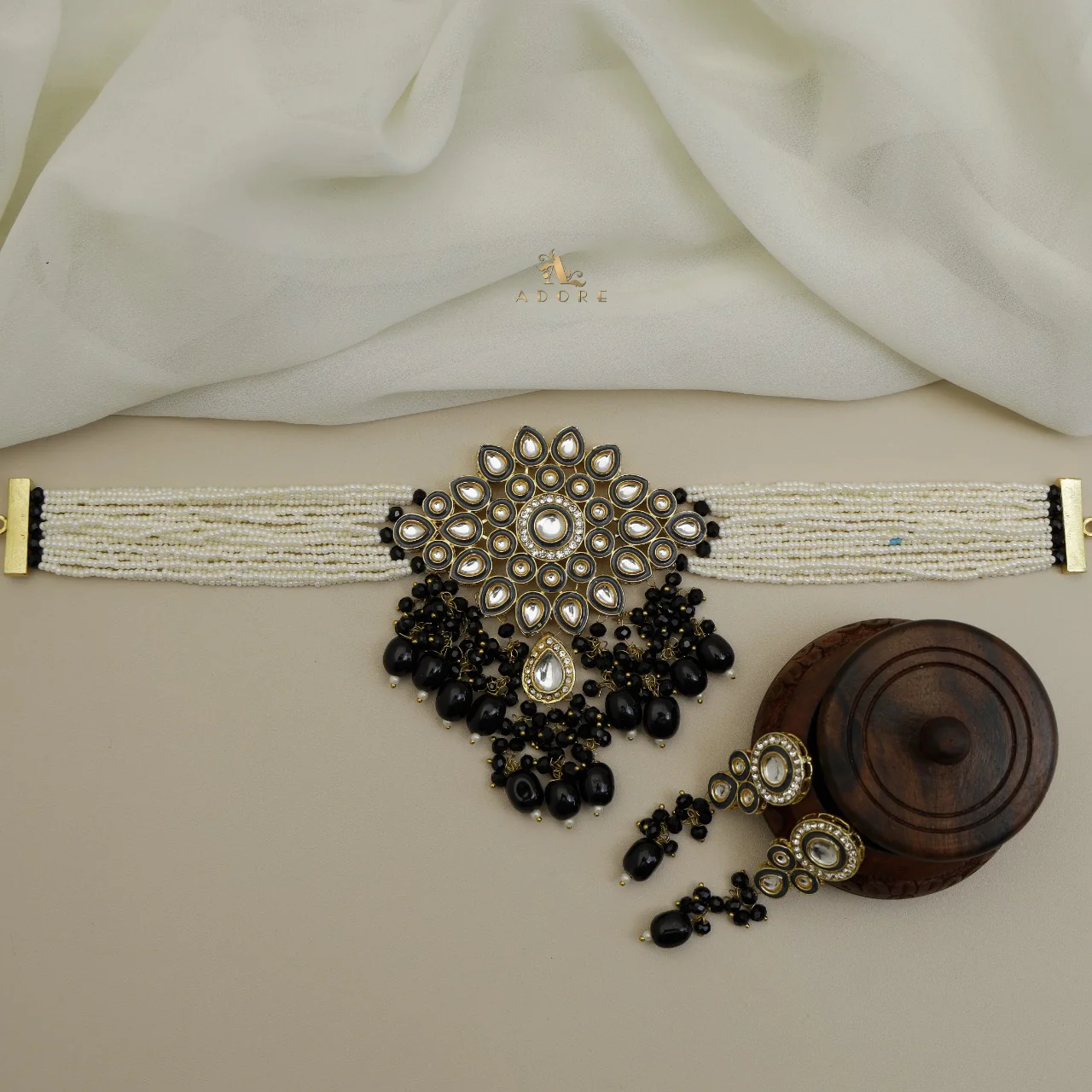 Dhamayika Kundan Choker With Earring - Image 11