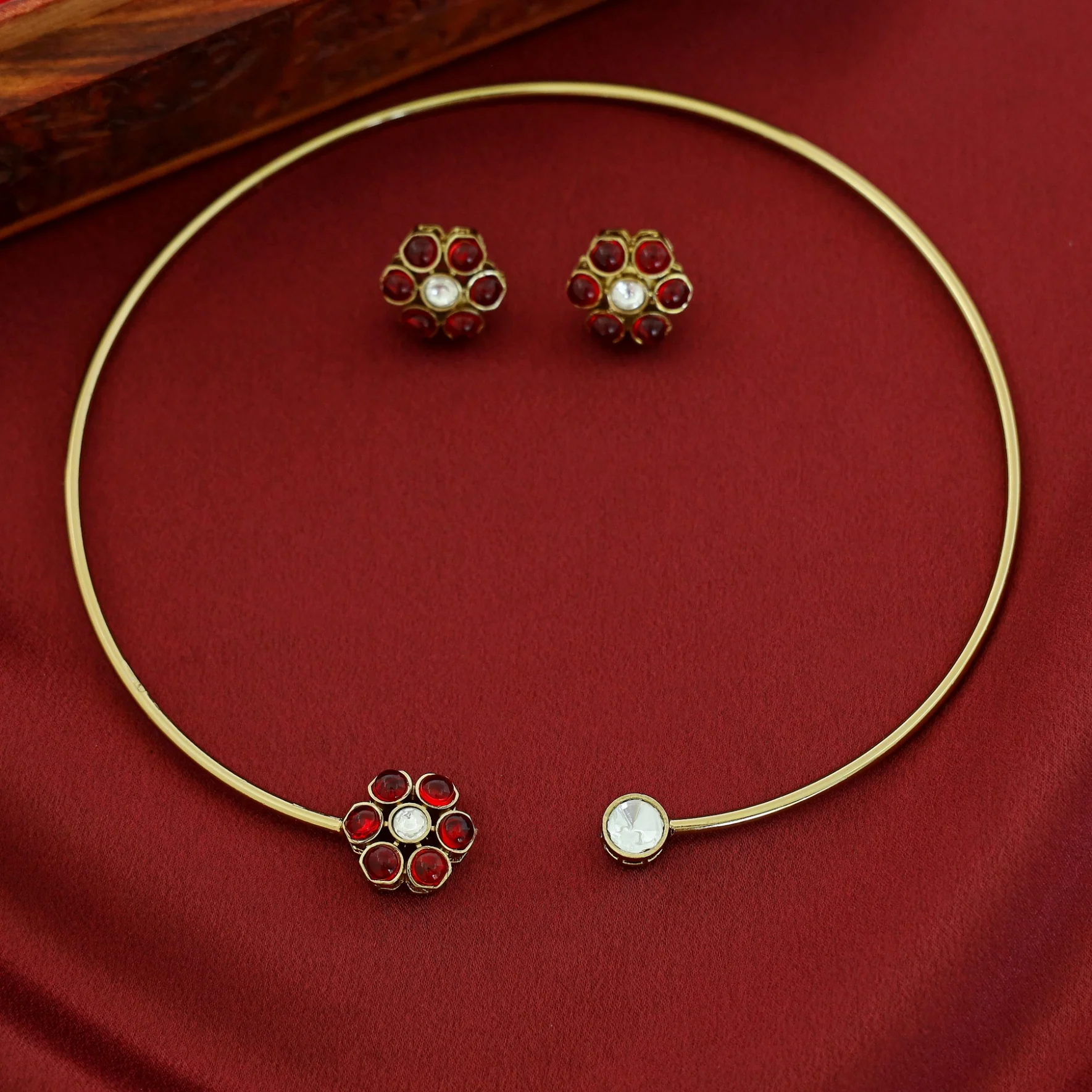 Dhanishta Flower Neck Cuff With Stud - Image 2