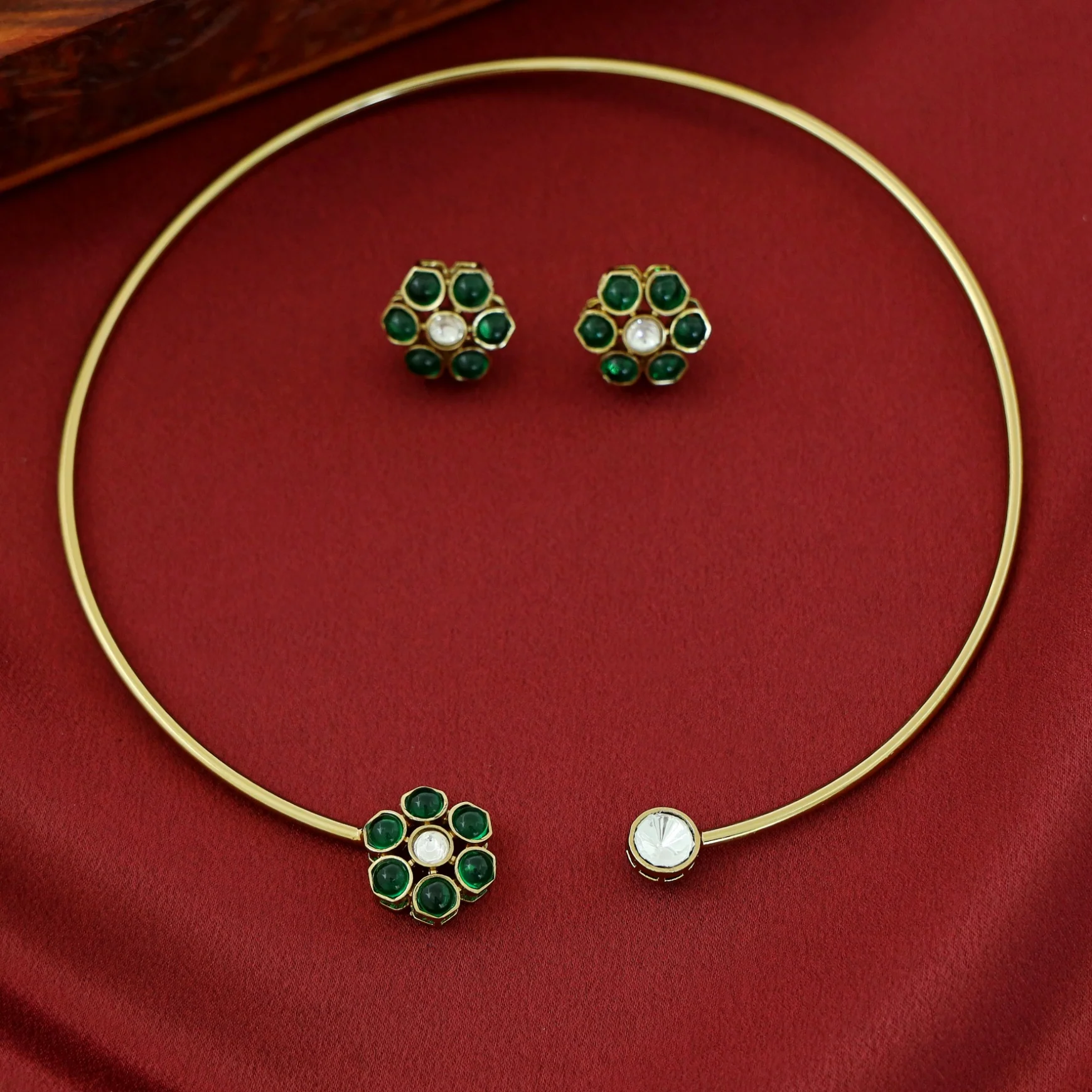 Dhanishta Flower Neck Cuff With Stud - Image 3