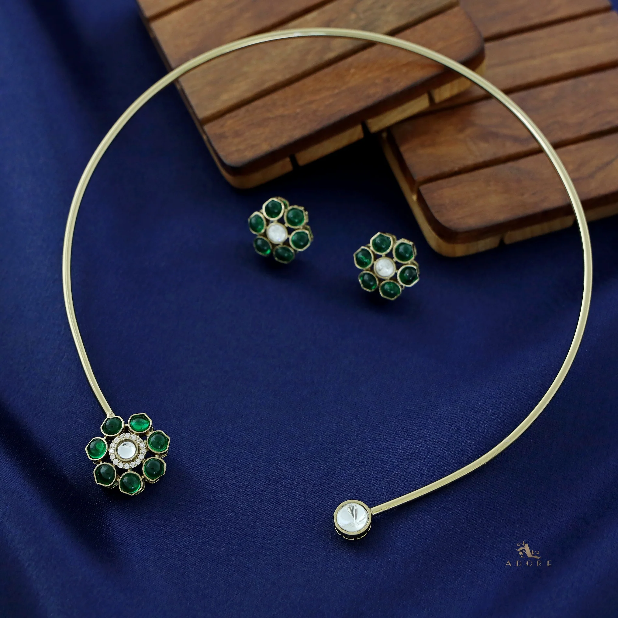 Dhanishta Flower Neck Cuff With Stud - Image 5