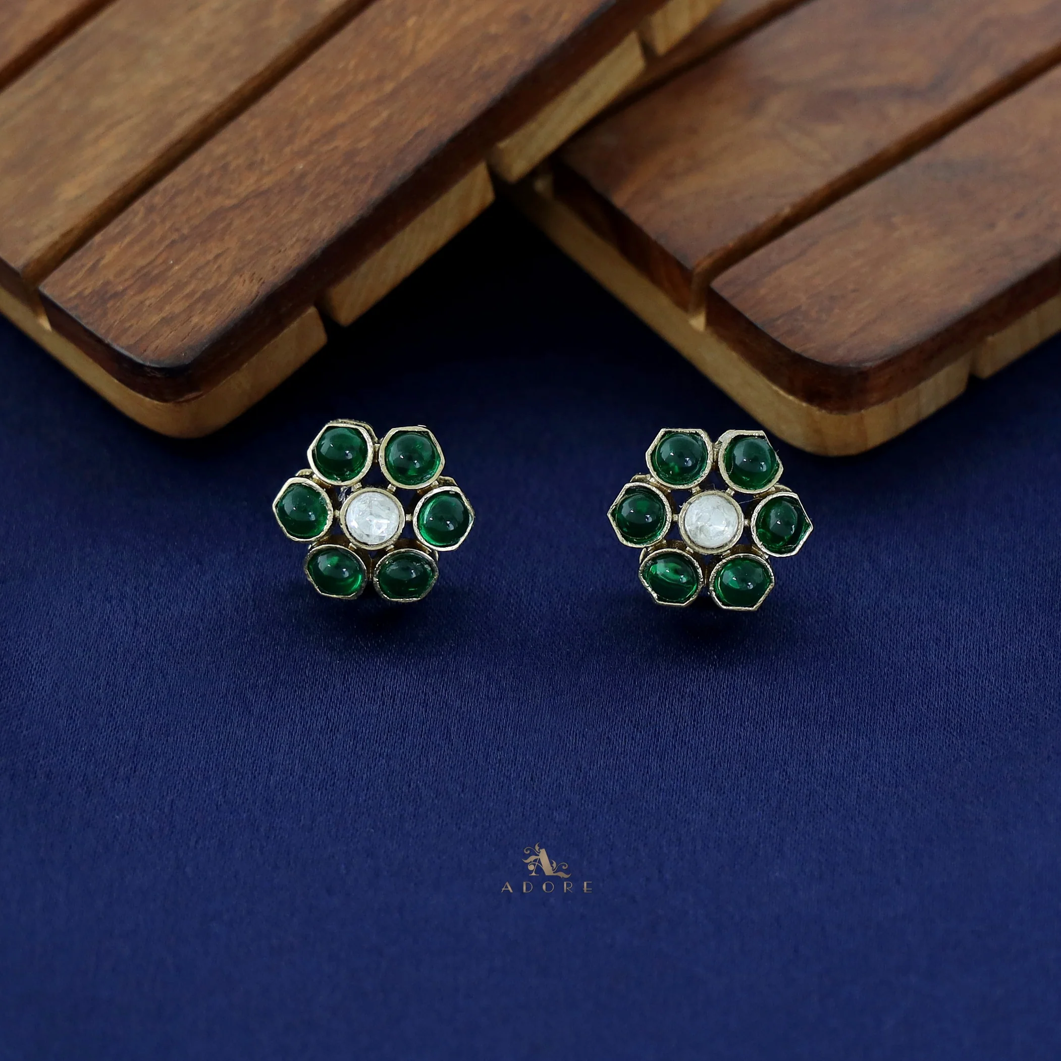 Dhanishta Flower Neck Cuff With Stud - Image 6