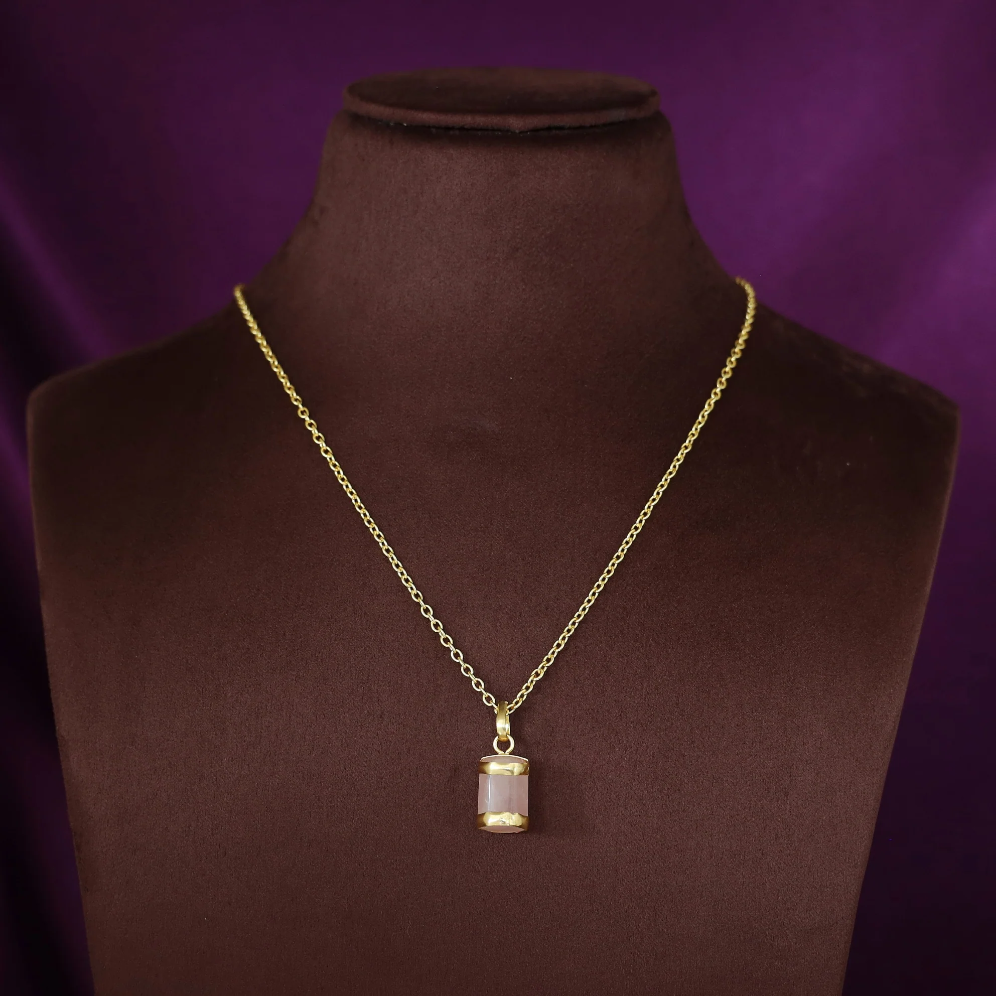 Dhanishta Golden Raw Stone Pendant Neckpiece - Image 10