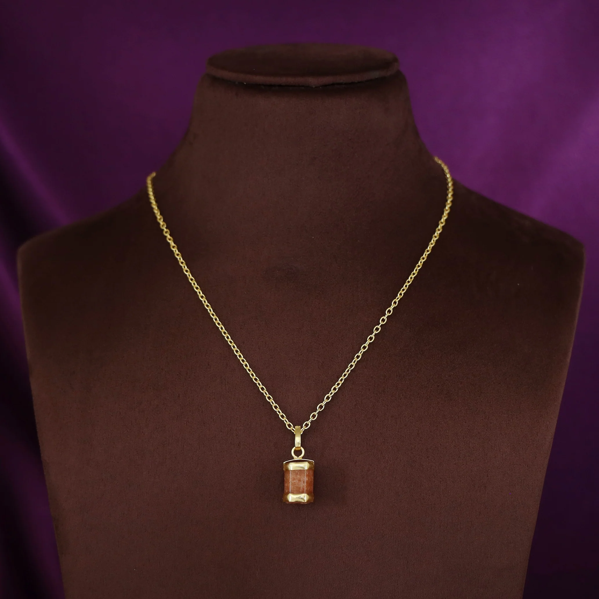 Dhanishta Golden Raw Stone Pendant Neckpiece - Image 8
