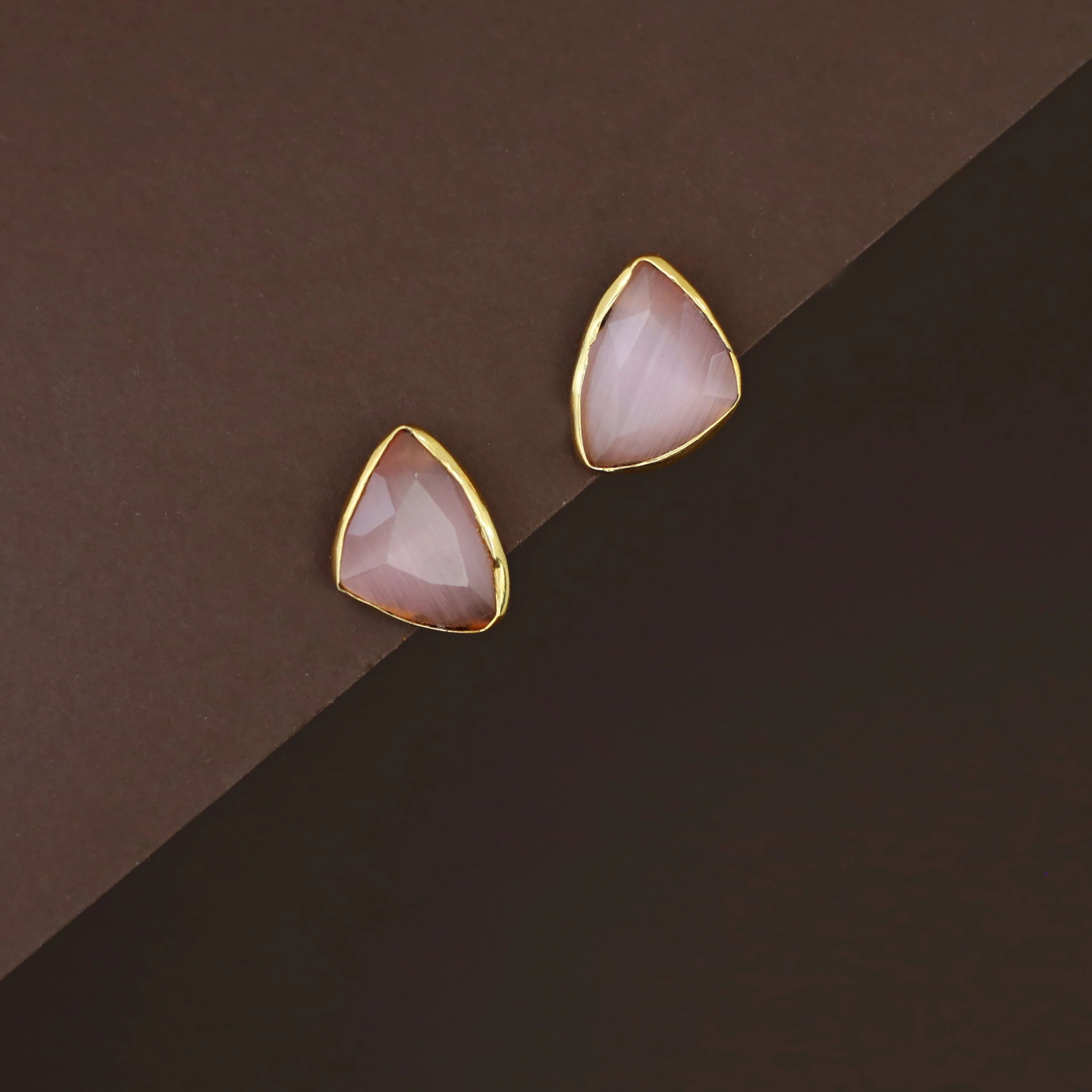 Dhanna Curvy Triangle Glossy Stone Stud - Image 3