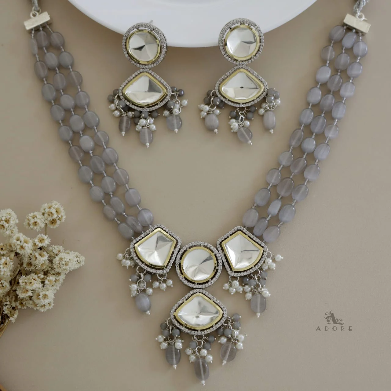Dhanvi Polki Kundan Neckpiece With Earring - Image 11