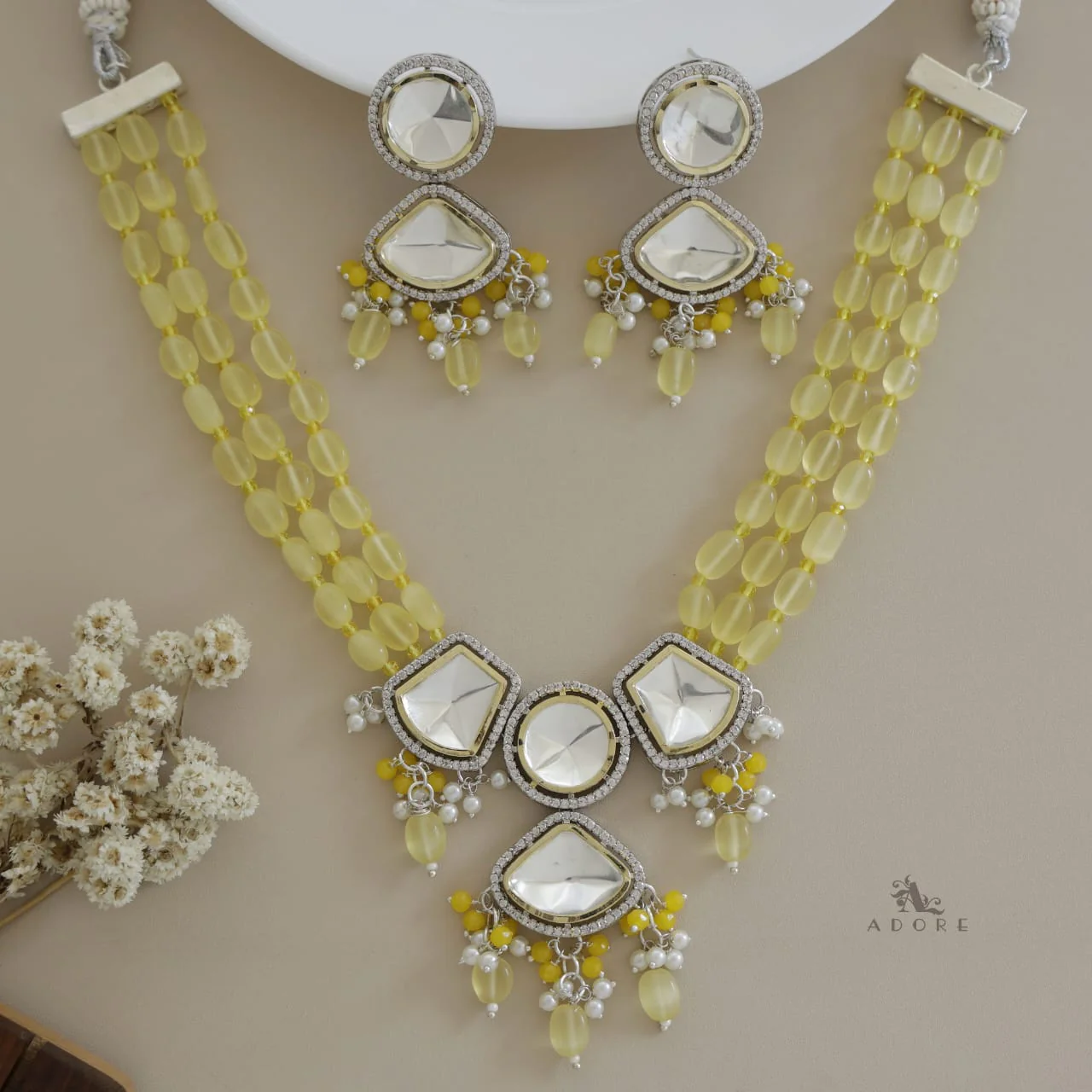 Dhanvi Polki Kundan Neckpiece With Earring - Image 12