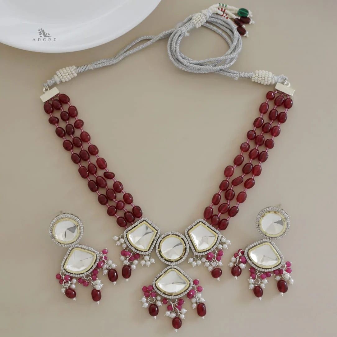 Dhanvi Polki Kundan Neckpiece With Earring - Image 13