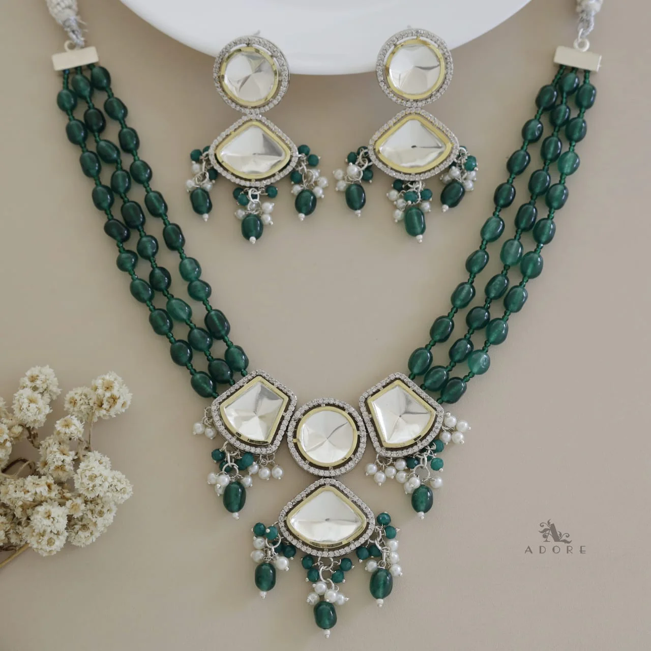 Dhanvi Polki Kundan Neckpiece With Earring - Image 4