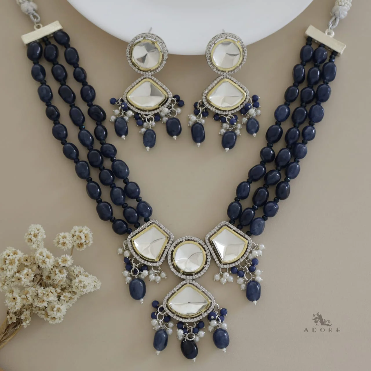 Dhanvi Polki Kundan Neckpiece With Earring - Image 6