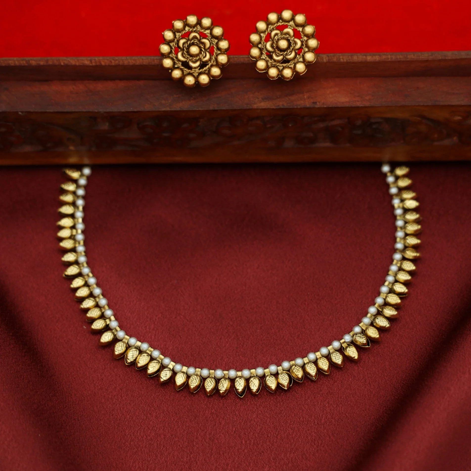 Dhara Beaded Bud Short Neckpiece with Stud - Image 8