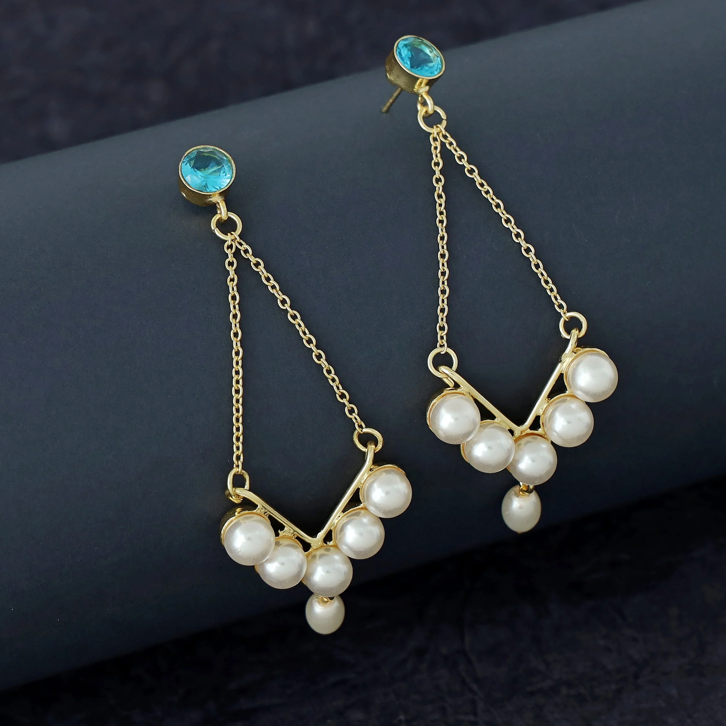 Dhivara Golden V Shape Pearl Glossy Stone Earring - Image 10