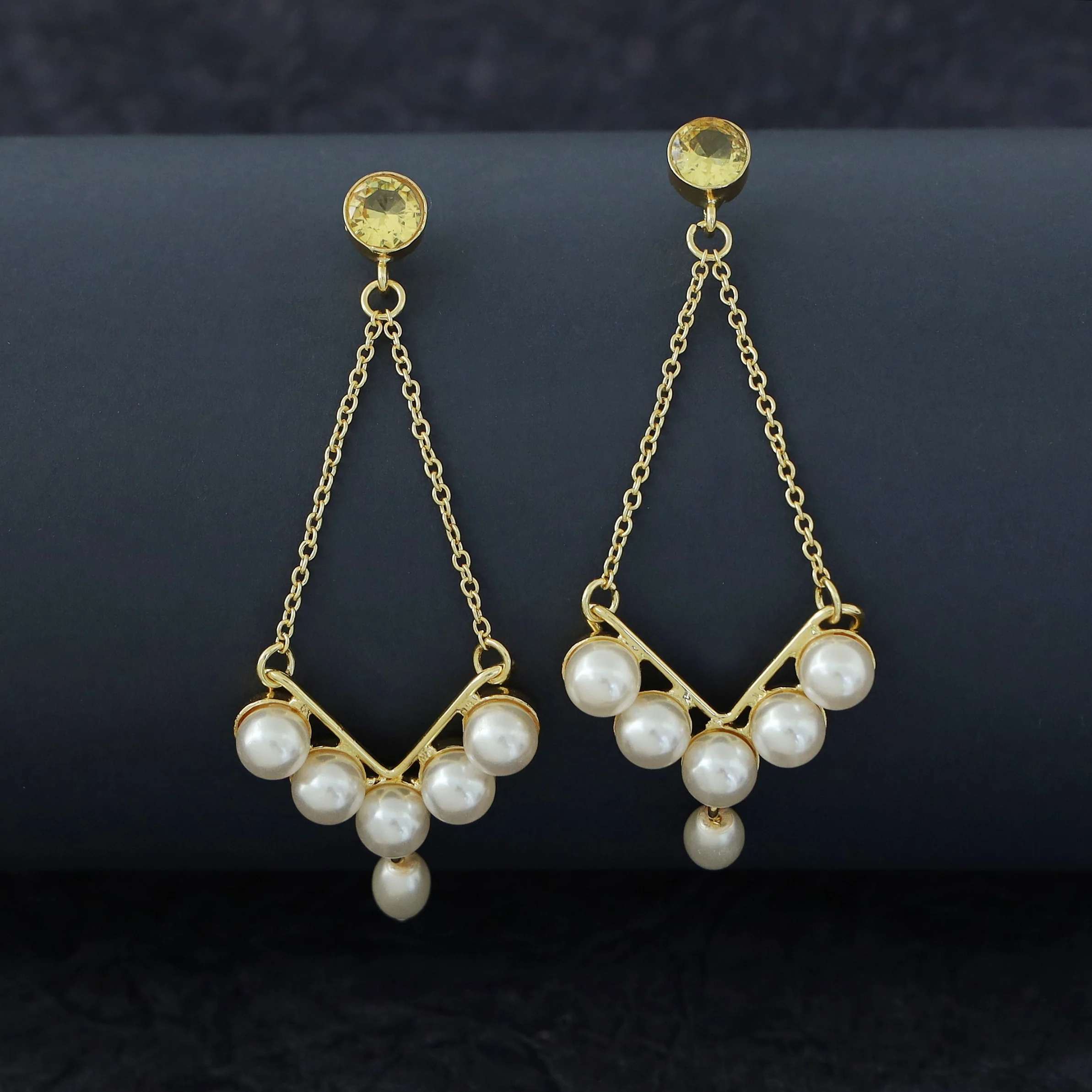 Dhivara Golden V Shape Pearl Glossy Stone Earring - Image 2