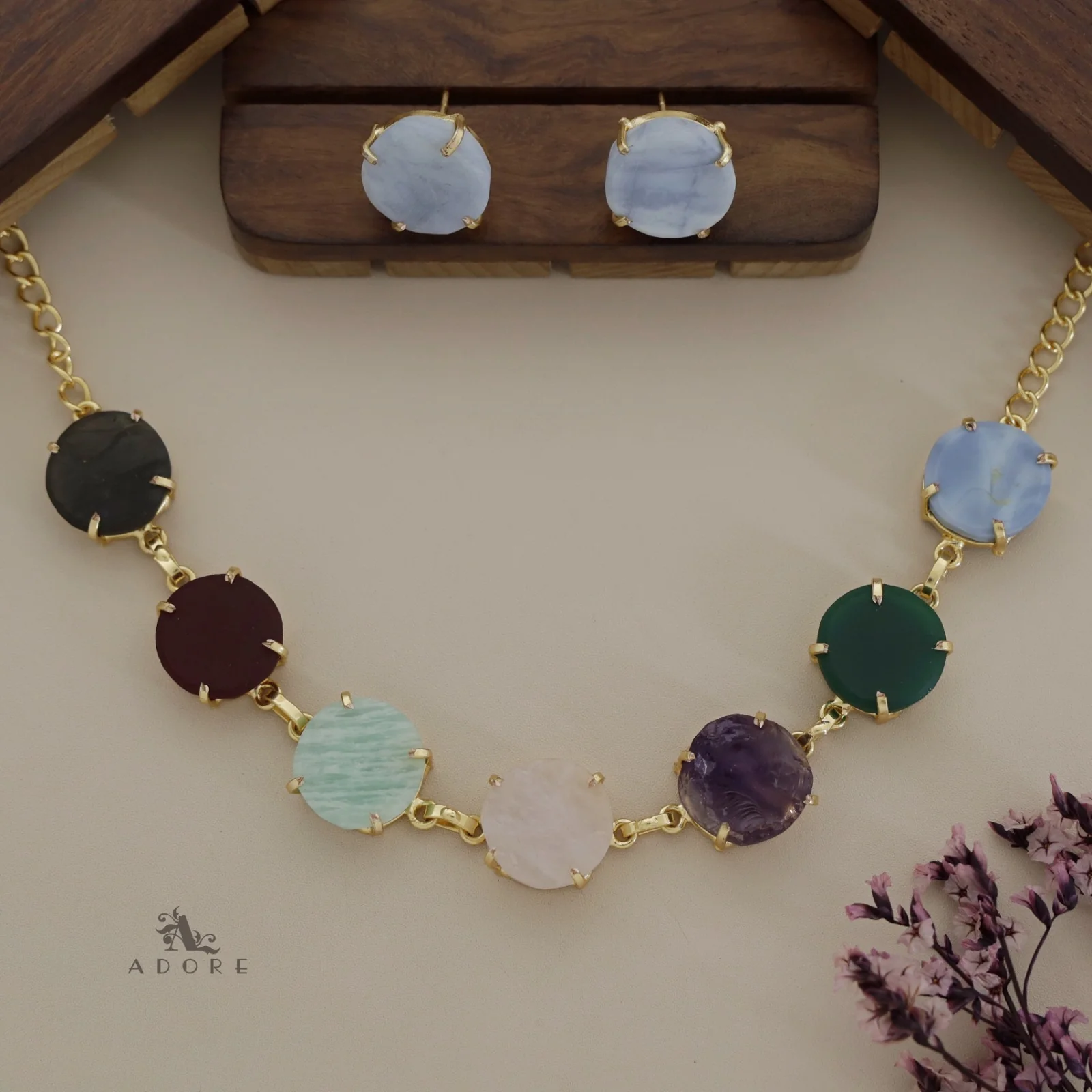 Dhokshi Choker/ Short Necklace With Stud - Image 3