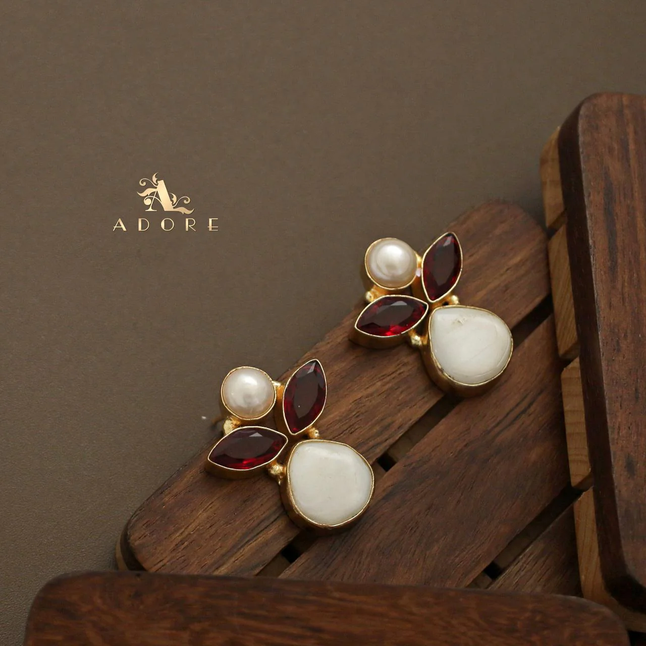 Dhooba Pearl Earring - Image 14