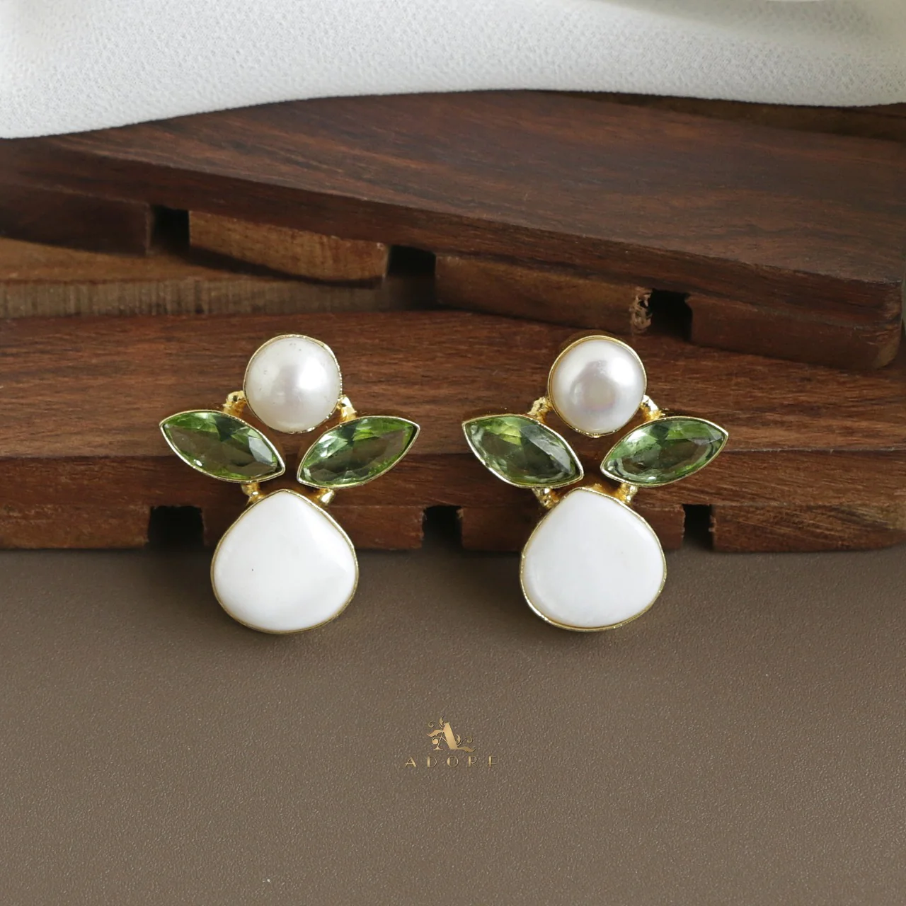 Dhooba Pearl Earring - Image 6